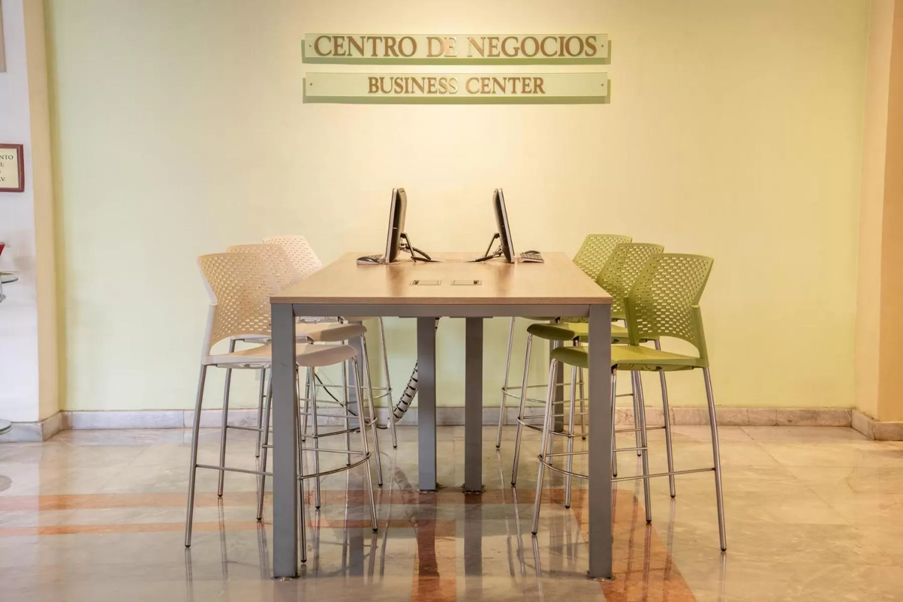 Business facilities in Holiday Inn Guadalajara Expo Plaza del Sol by IHG