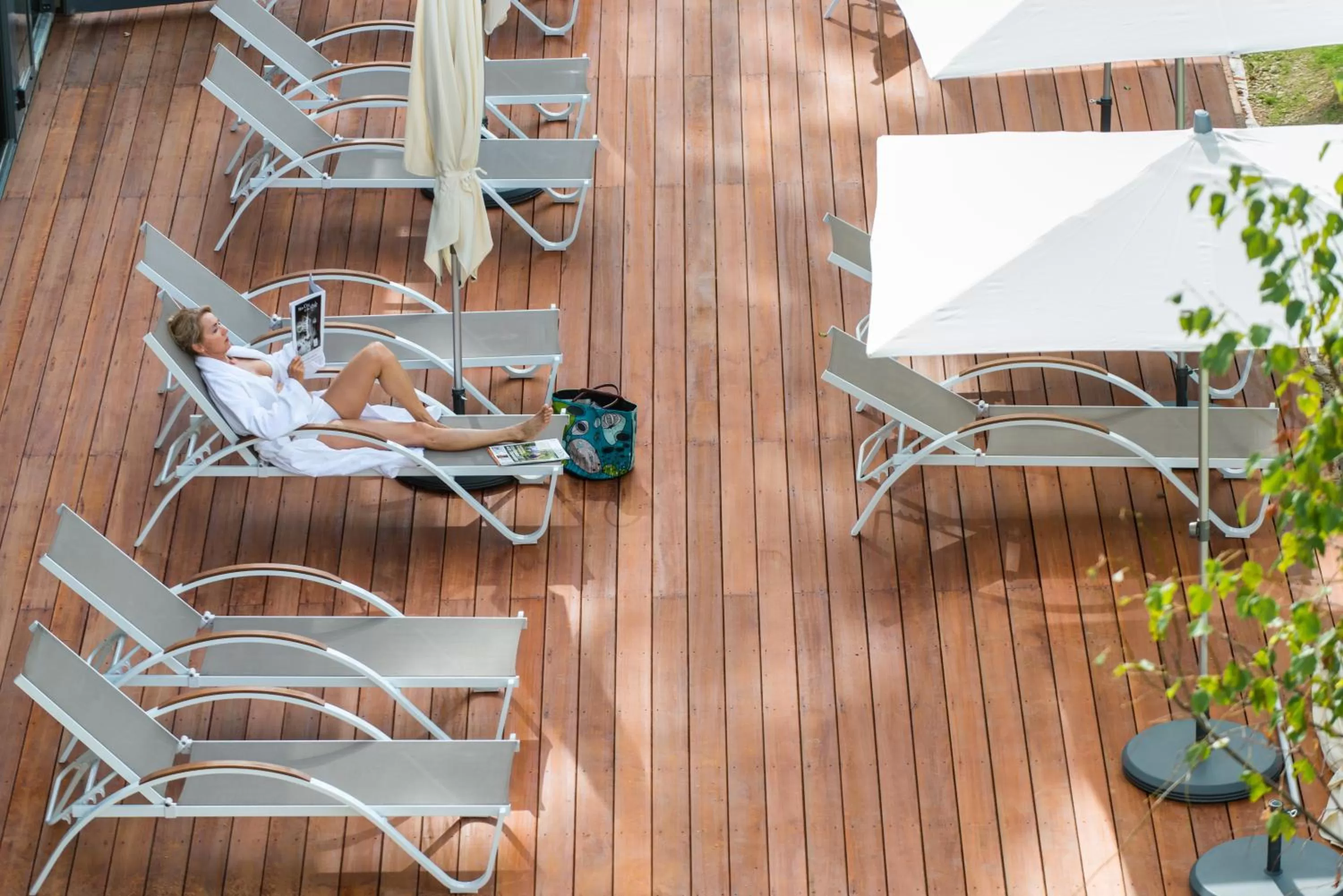 People in Château & Spa de la Cueillette