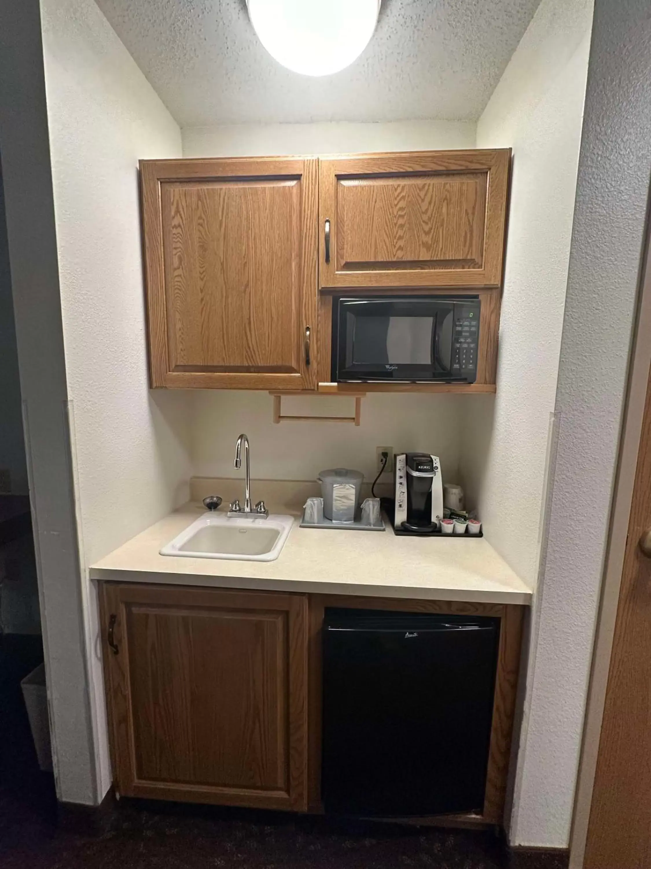 Other, Kitchen/Kitchenette in SureStay Plus by Best Western Fremont I-69