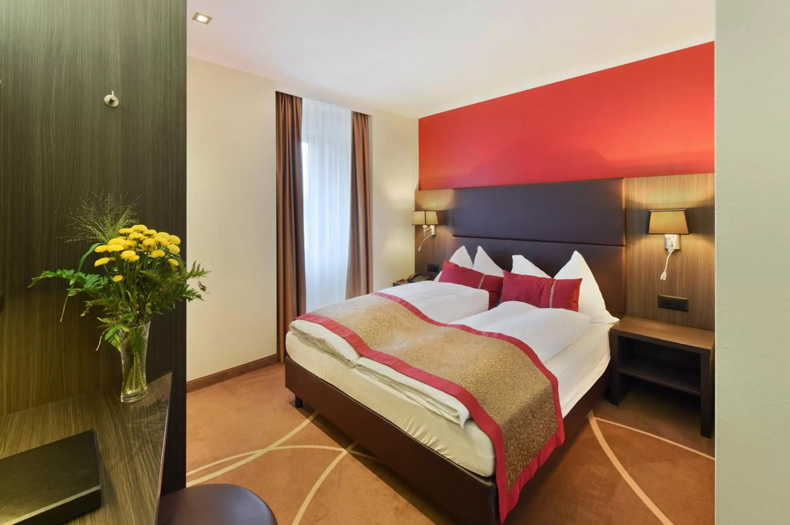 Comfort Single Room in Hotel Central Comfort Single Room in Hotel Central