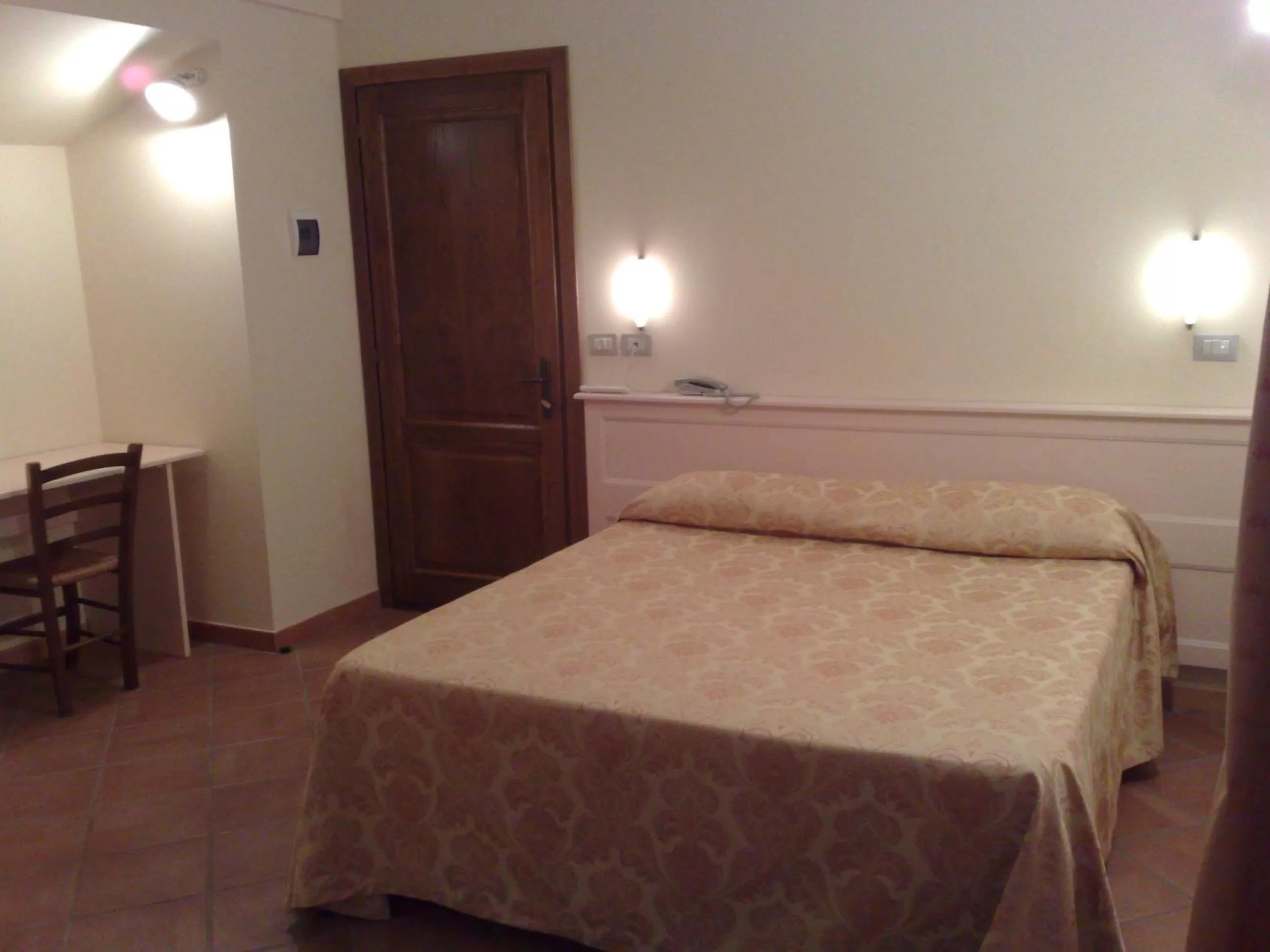 Double Room in Locanda Il Gallo