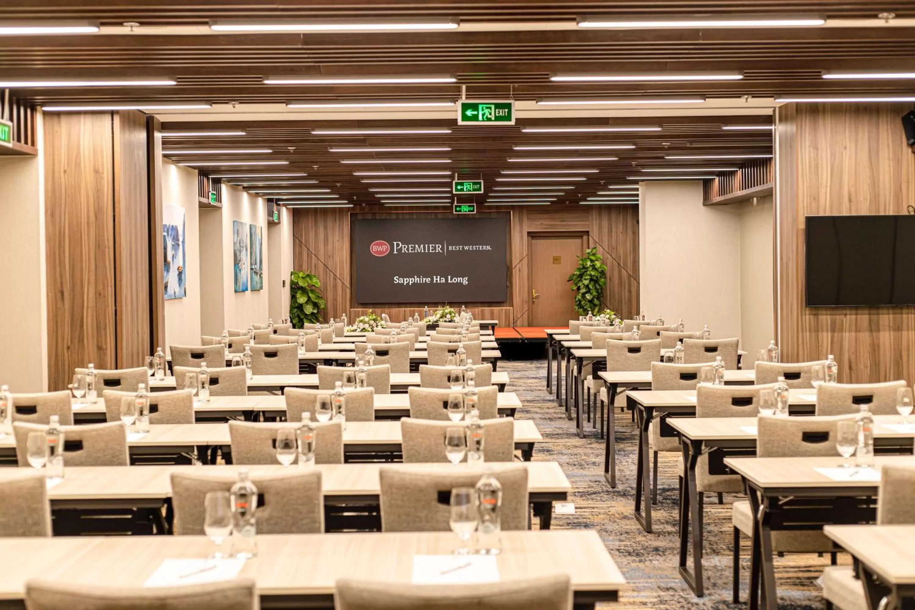 Meeting/conference room in Best Western Premier Sapphire Ha Long