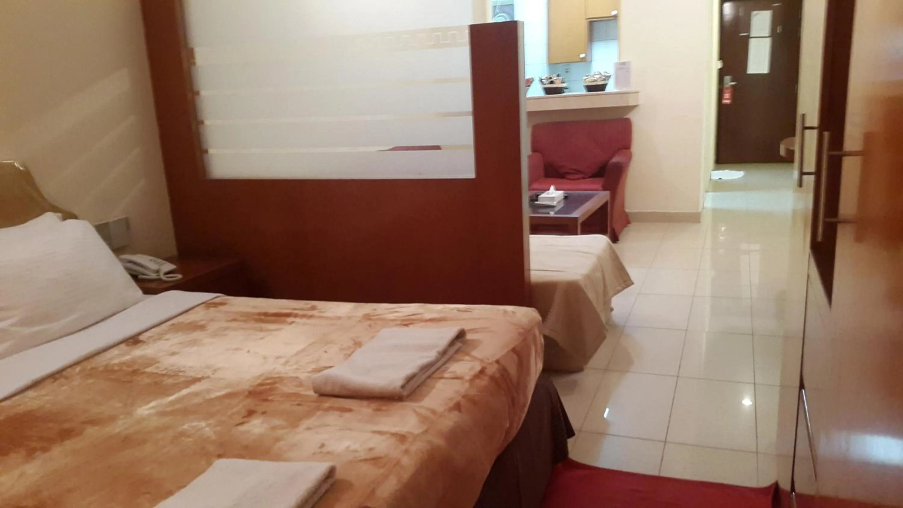 Bed in AL Raien Hotel Apartment