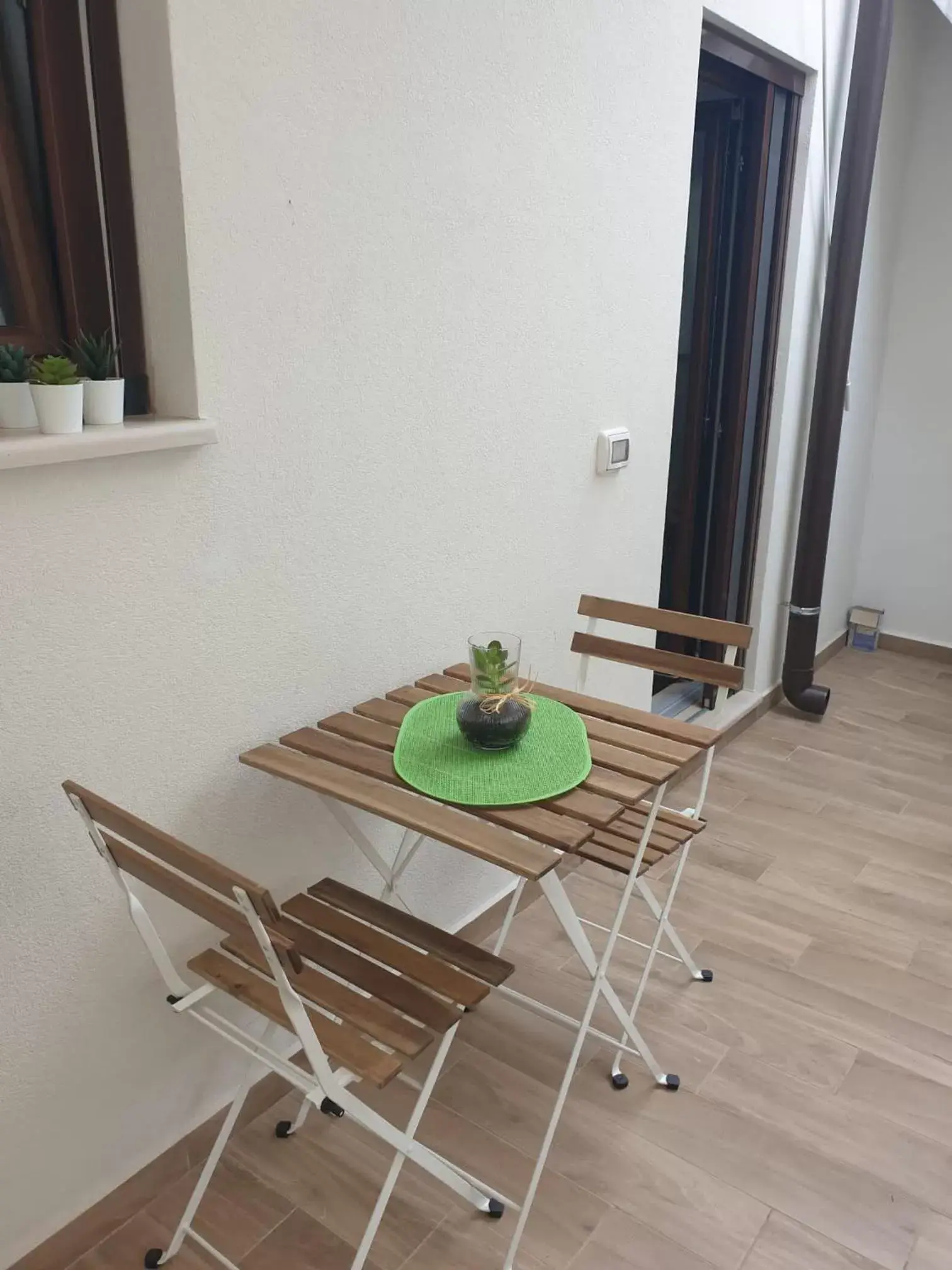 Balcony/Terrace, Dining Area in Comeacasa B&B