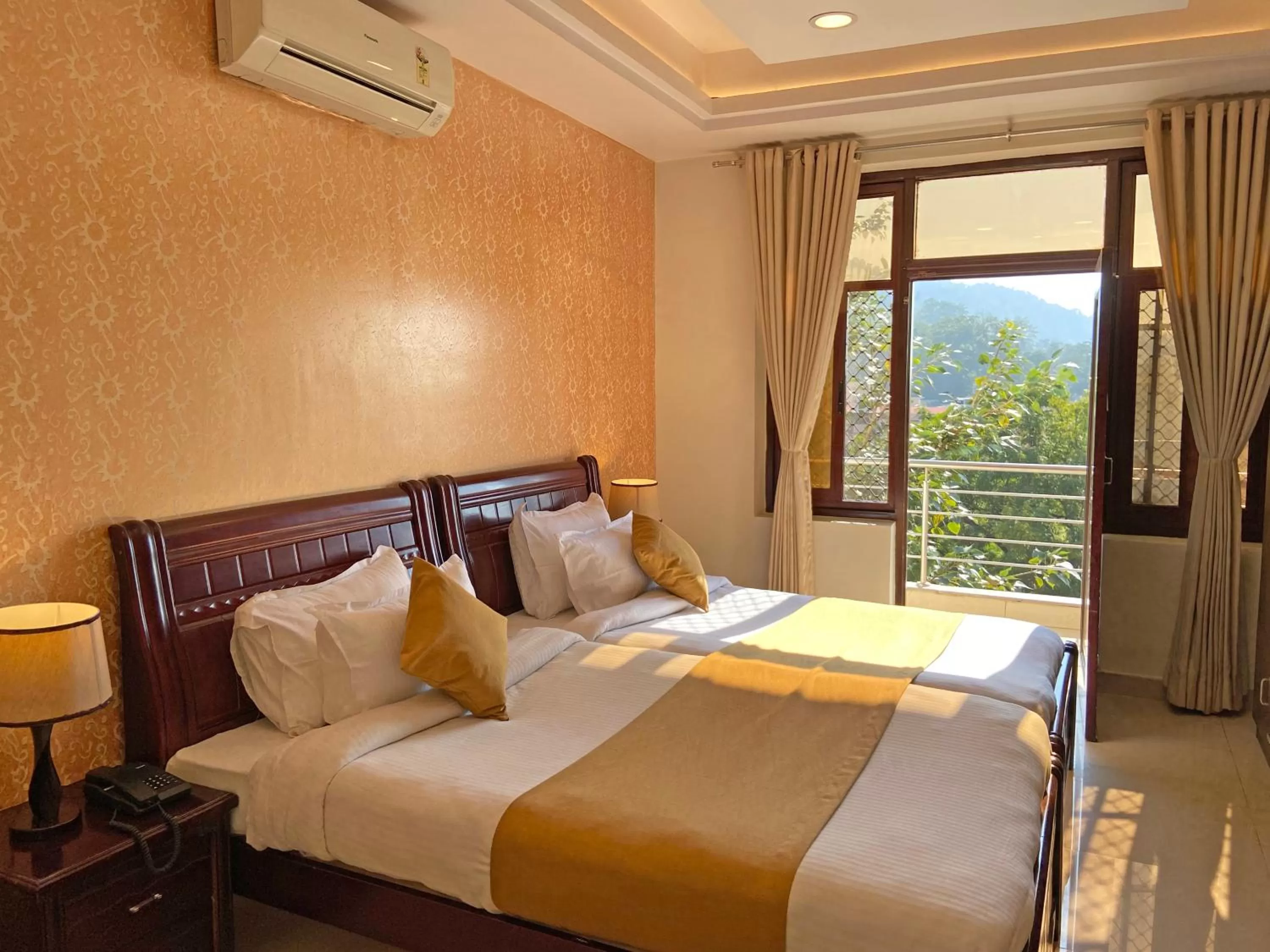 Photo of the whole room in Hotel Nirvana Palace Rishikesh