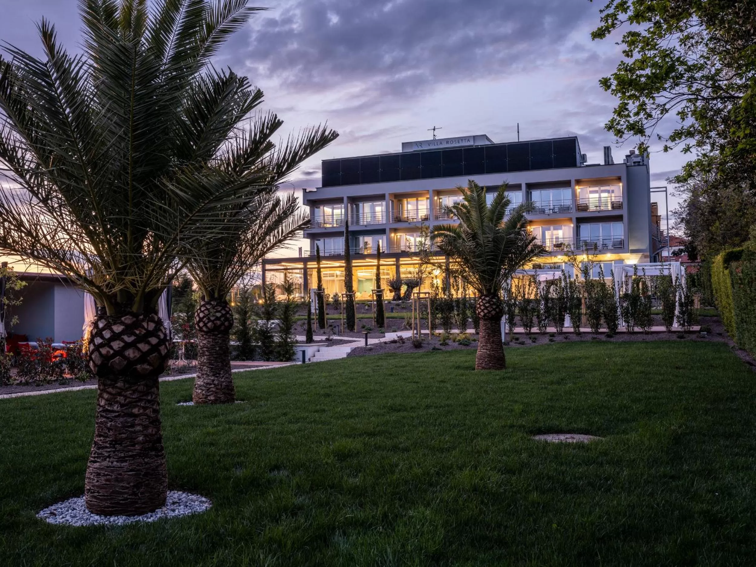 Property building in Hotel Villa Rosetta