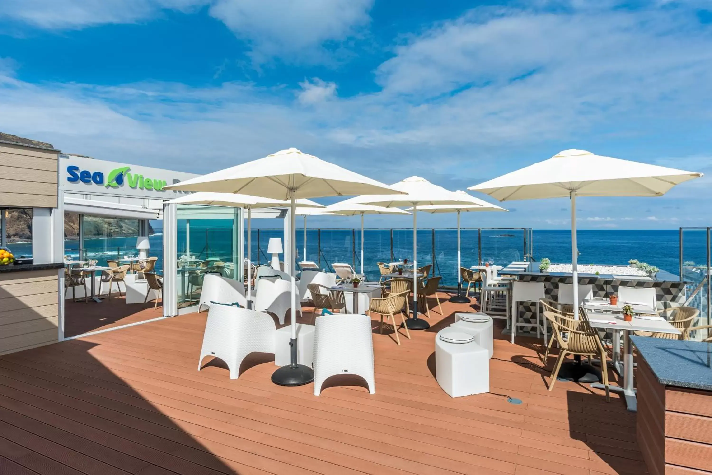 Patio, Restaurant/Places to Eat in Aqua Natura Madeira