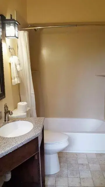 Bathroom in The Lodge at Cloudcroft