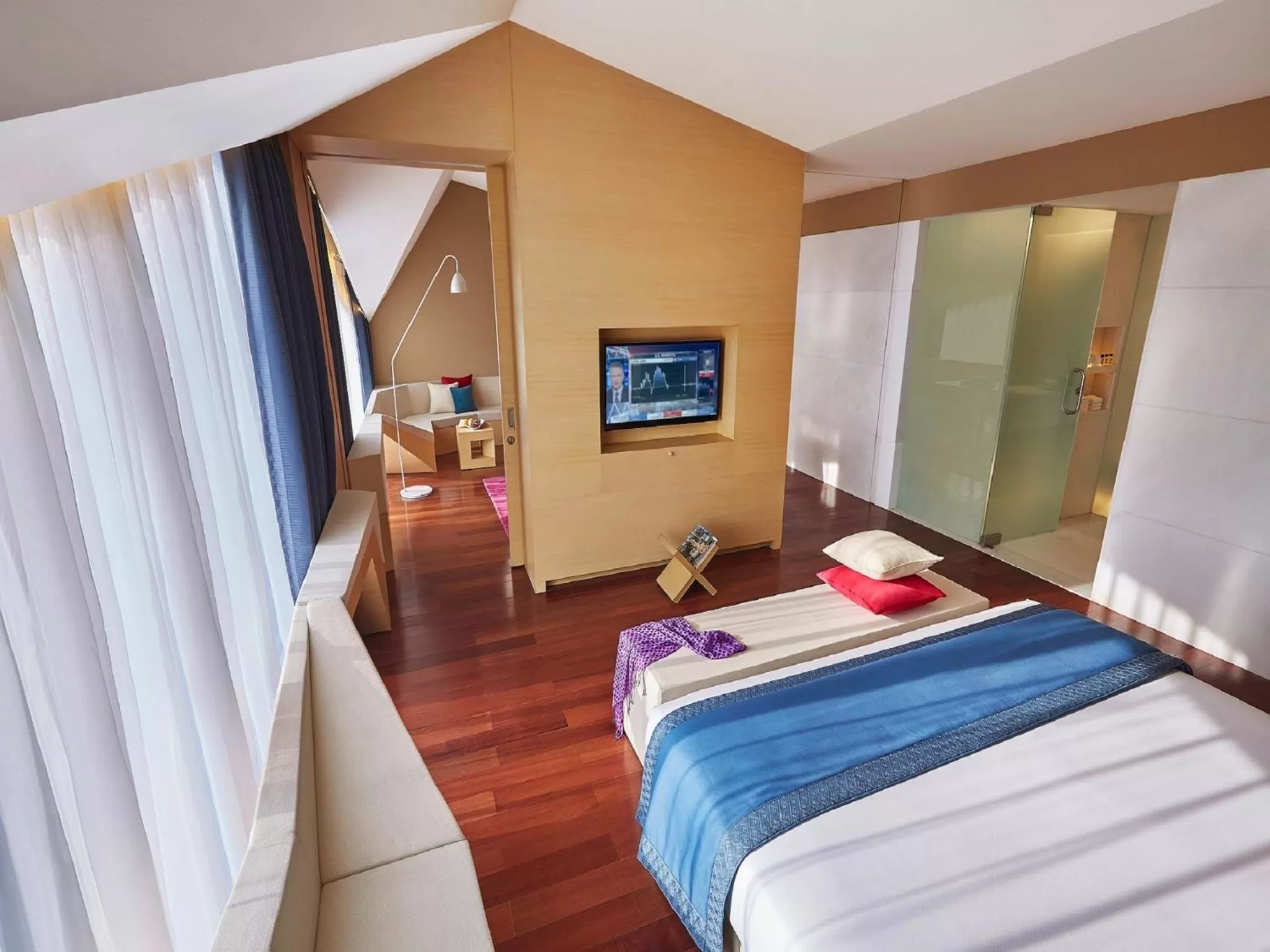 Bedroom, Bed in Vivanta New Delhi, Dwarka