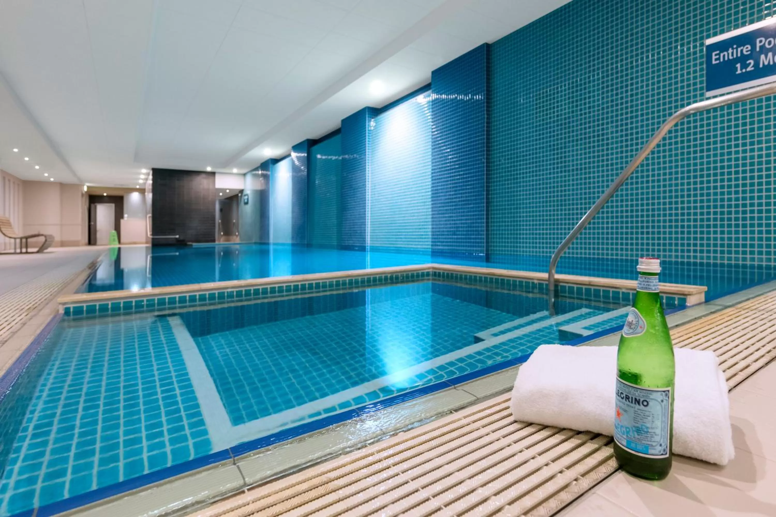Swimming pool in Oaks Glenelg Plaza Pier Suites