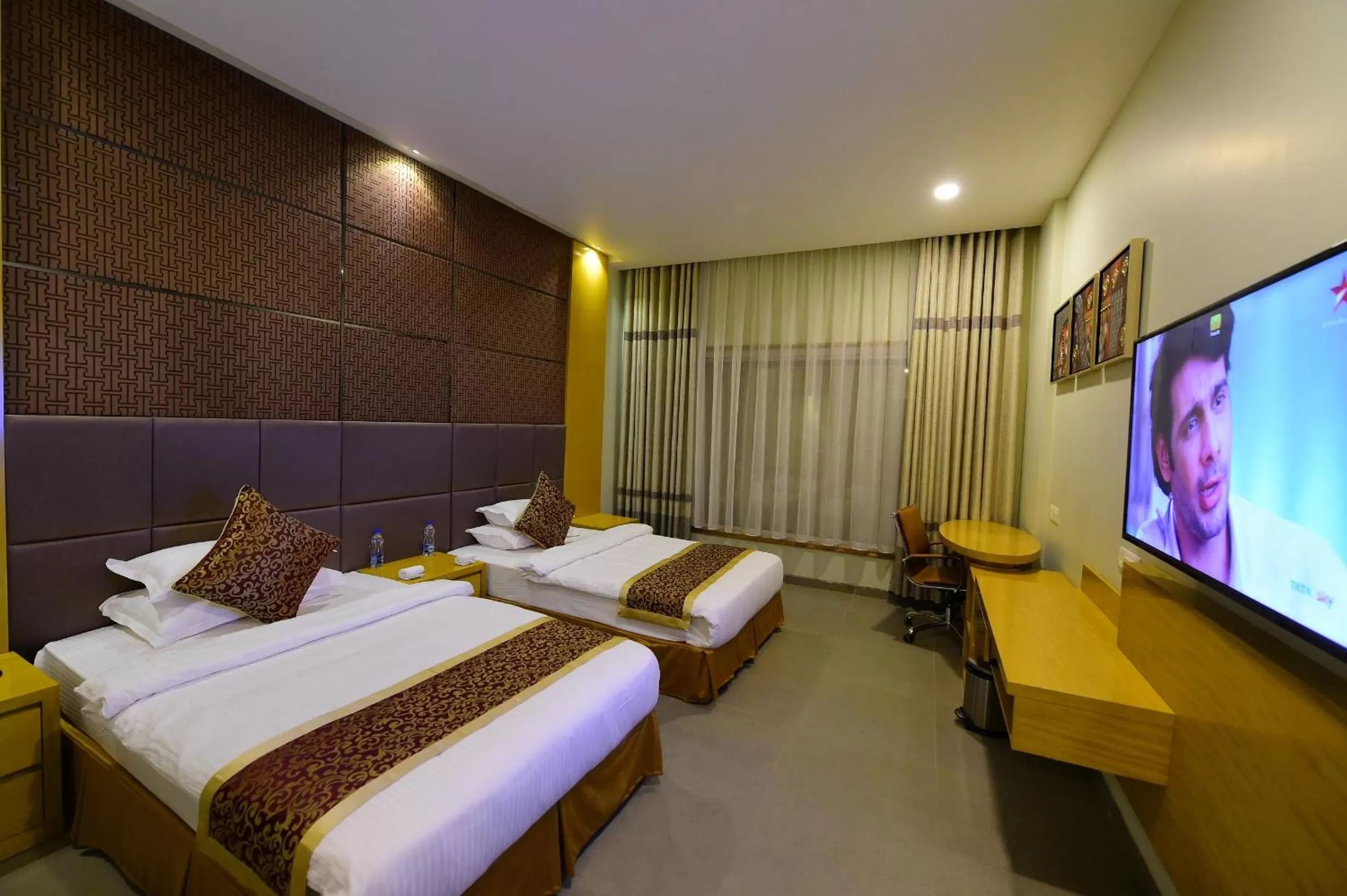 Bed in Hotel H - Sandhill Hotels Private Limited