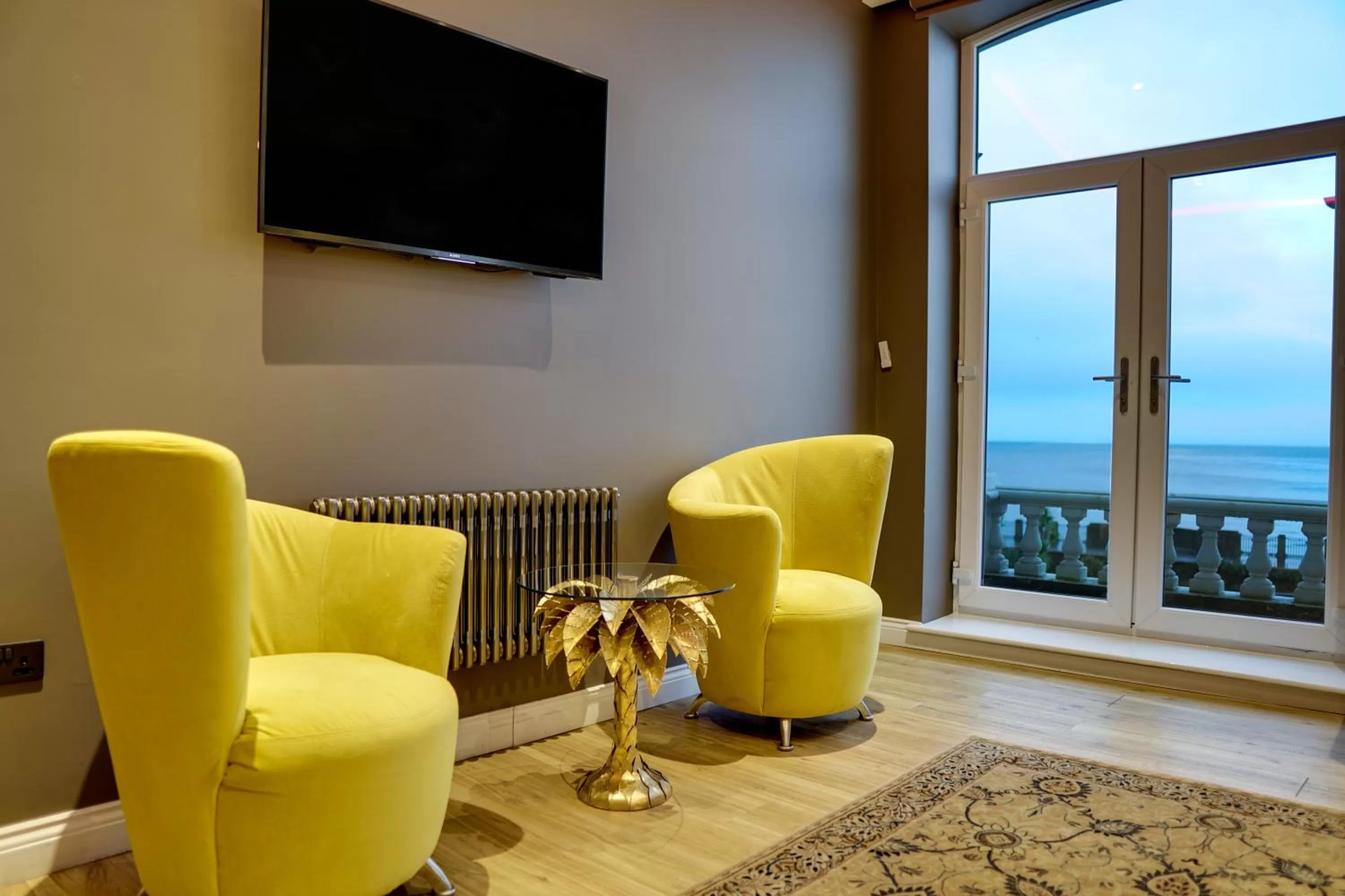 TV and multimedia in Halvard Hotel