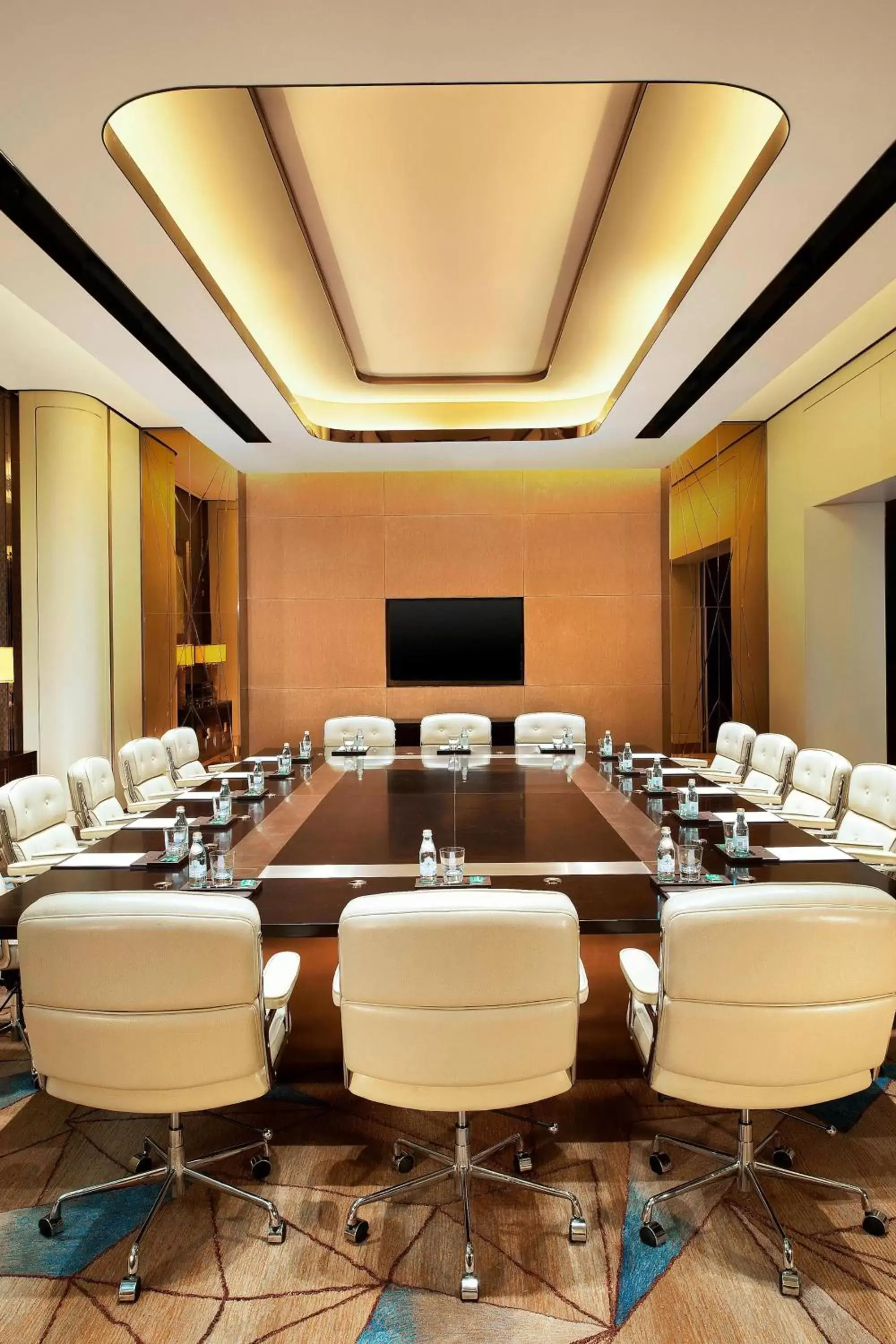 Meeting/conference room in The St. Regis Shenzhen