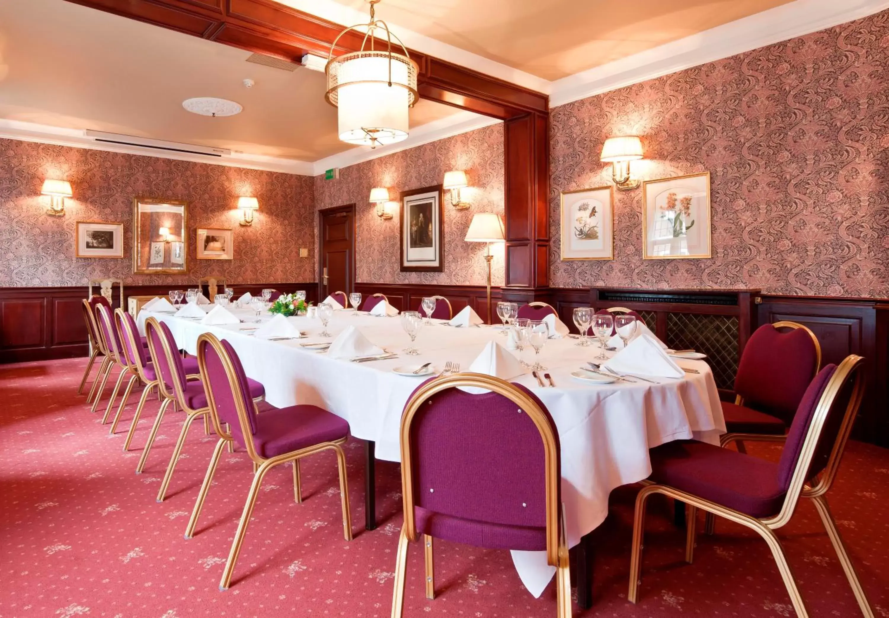 Banquet/Function facilities, Restaurant/Places to Eat in Best Western Plough and Harrow Hotel