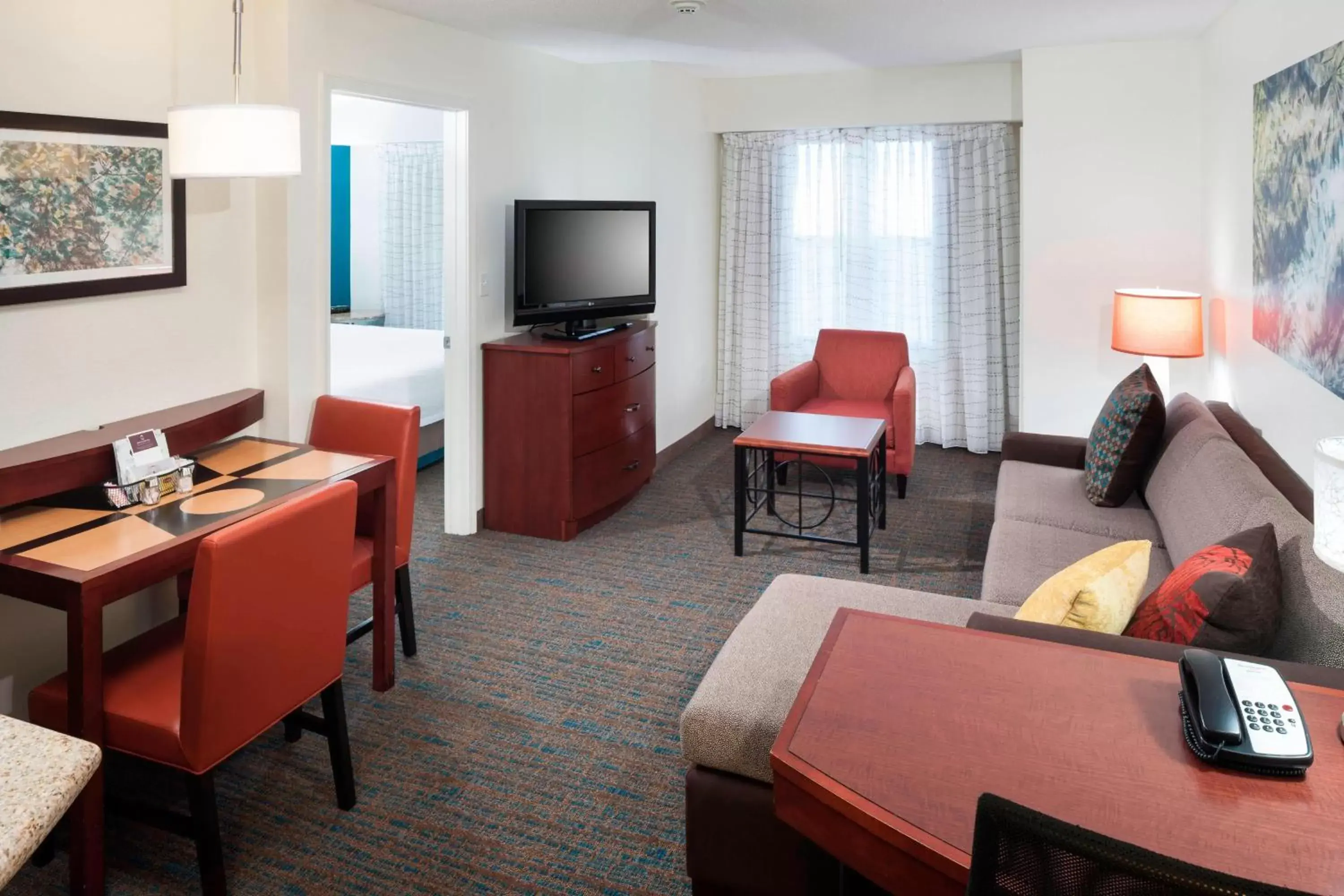 Living room, TV/Entertainment Center in Residence Inn Dothan