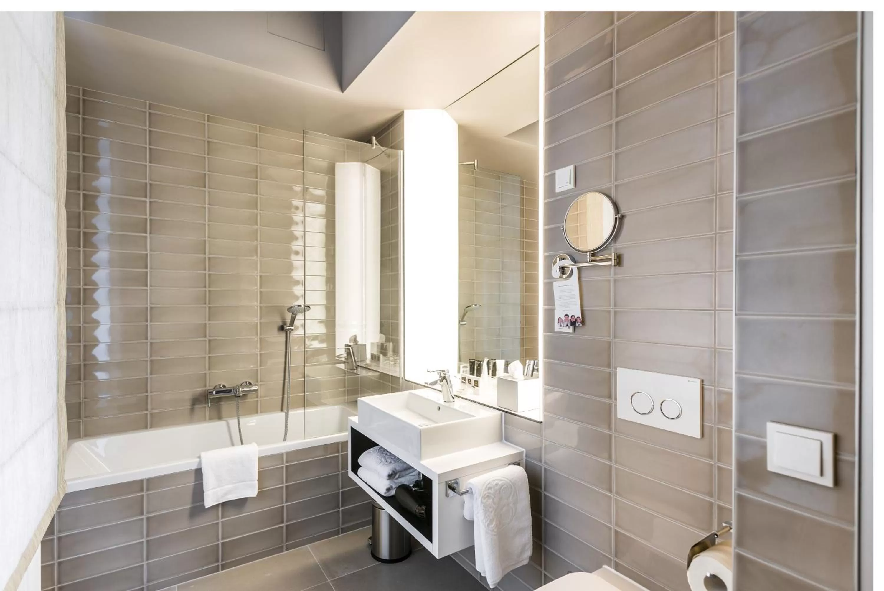 Bathroom in Hotel Moments Budapest by Continental Group