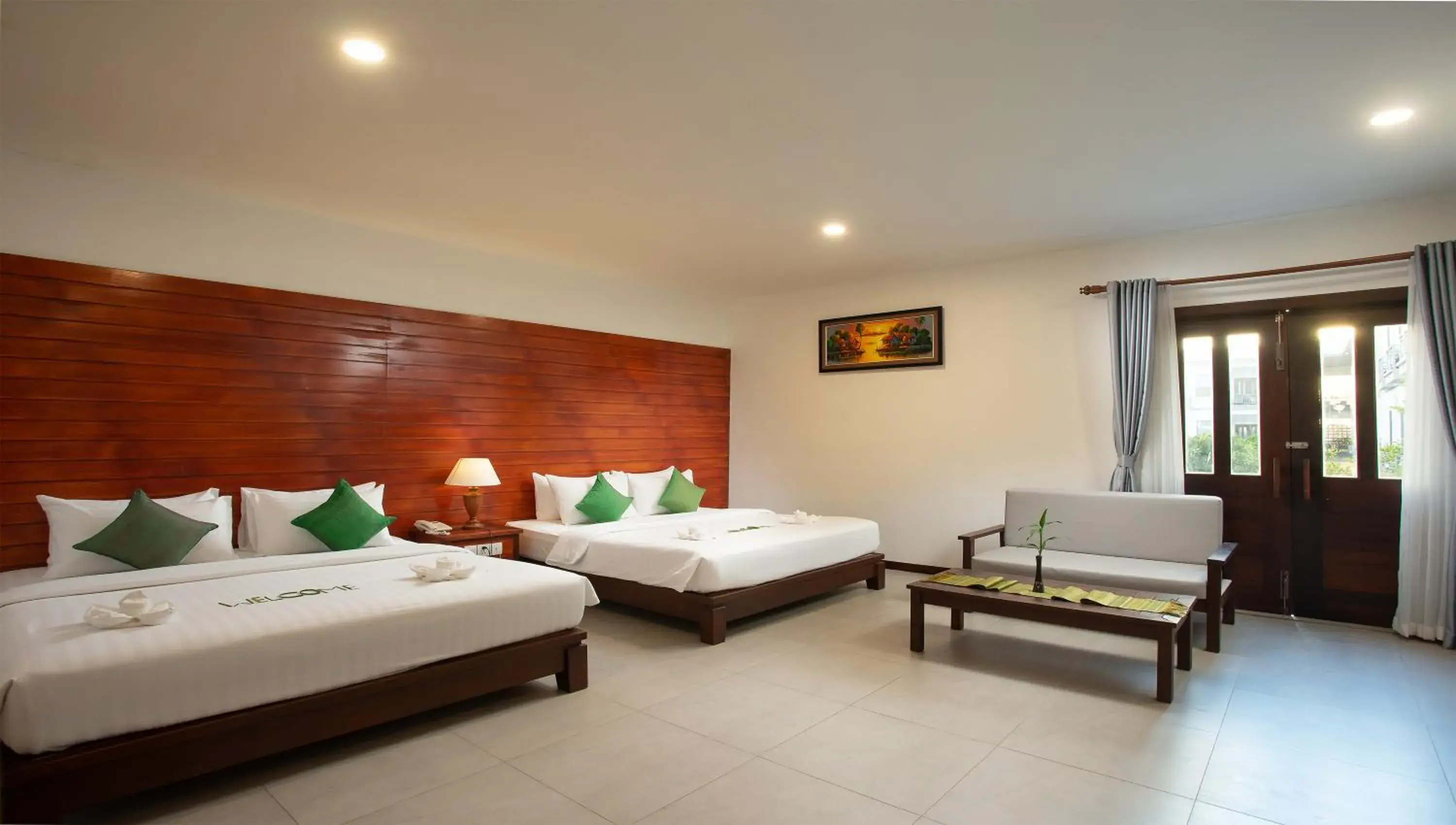 Photo of the whole room, Bed in Green Amazon Residence Hotel