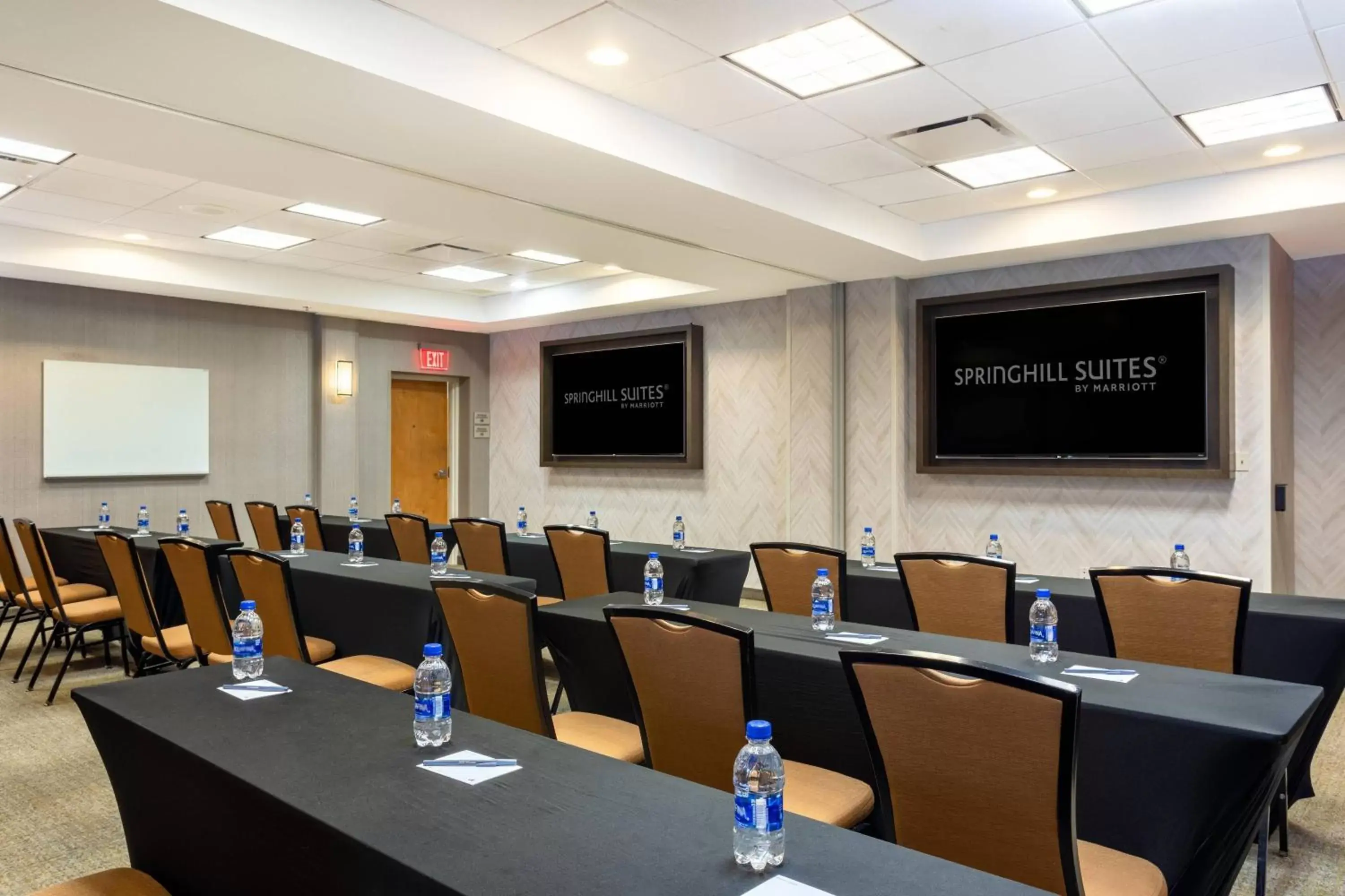 Meeting/conference room in SpringHill Suites by Marriott Miami Airport South Blue Lagoon Area