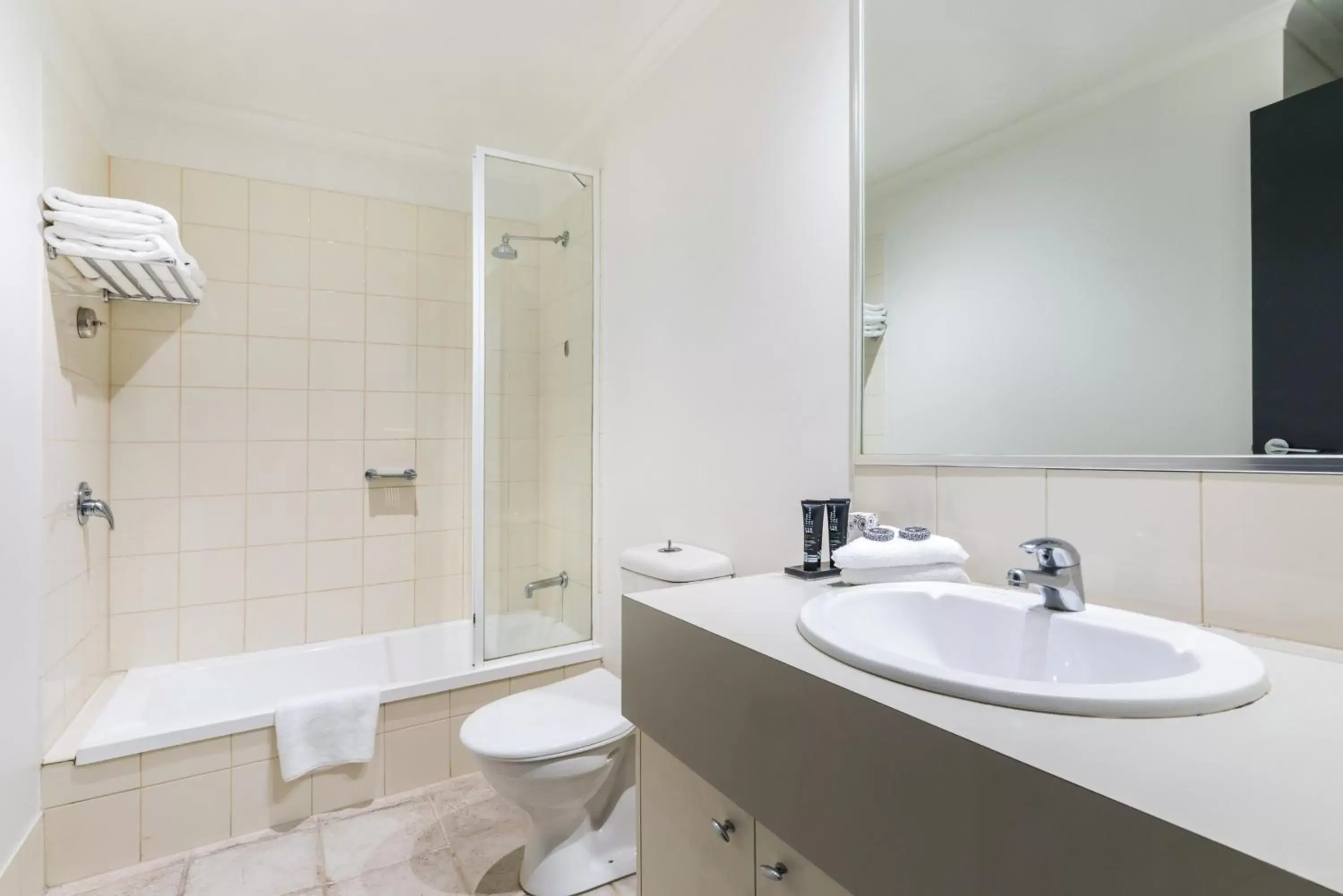 Bathroom in Quality Apartments Melbourne Central