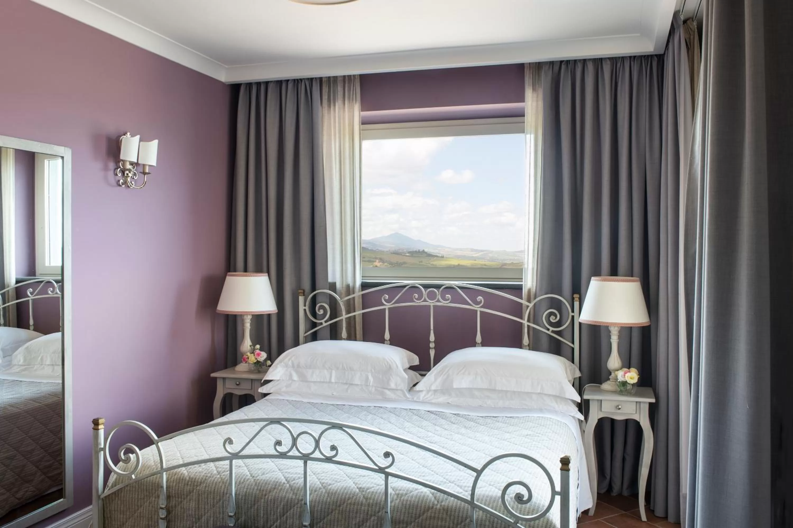 Bed in Altarocca Wine Resort Adults Only