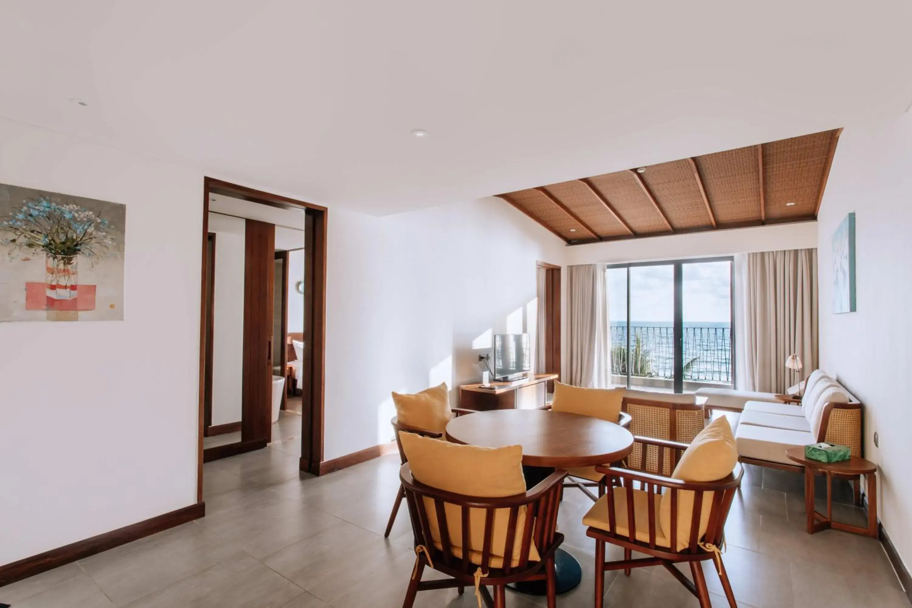 Seating area, Dining Area in Dusit Princess Moonrise Beach Resort