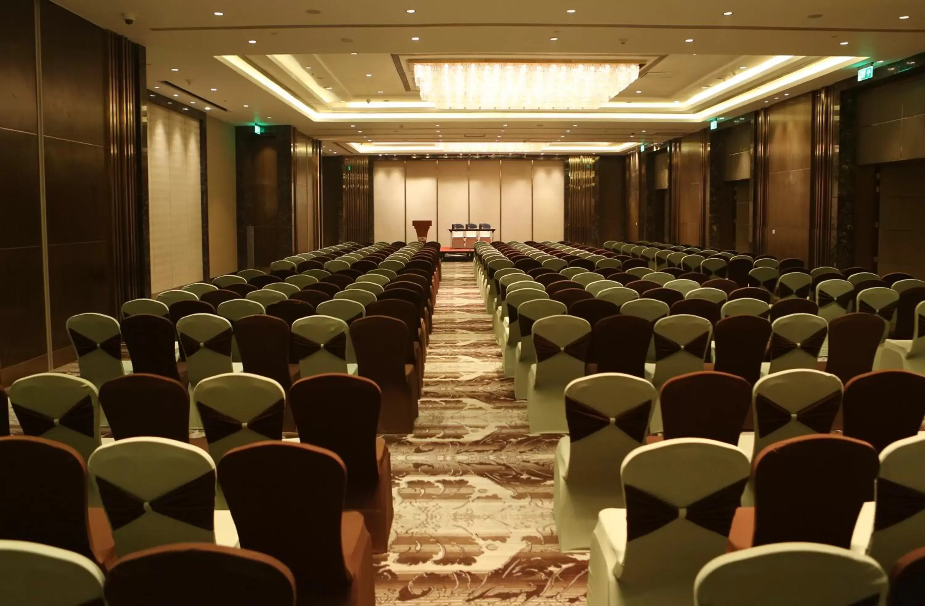 Banquet/Function facilities in Pride Plaza Hotel, Aerocity New Delhi