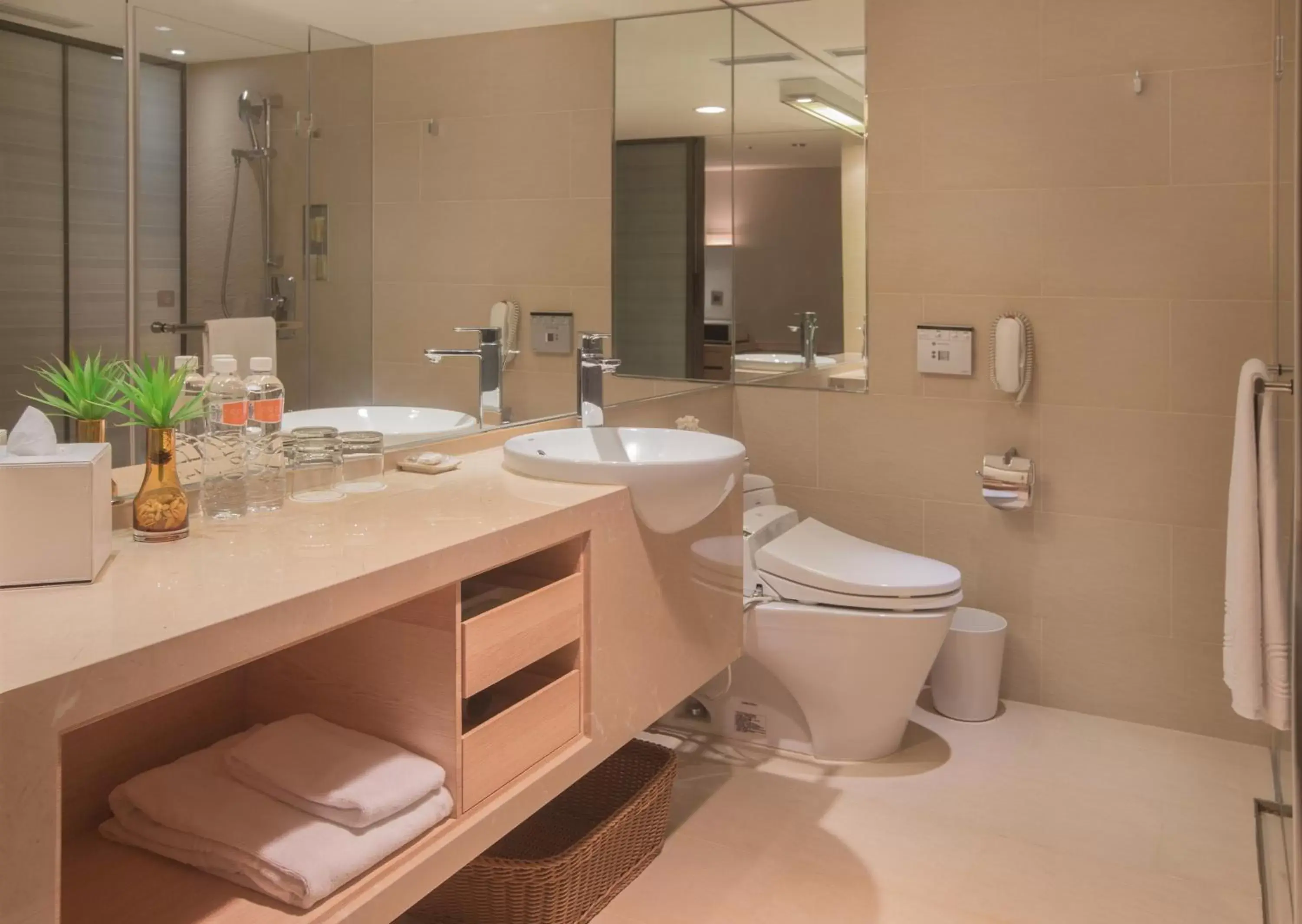 Bathroom in Hotel COZZI Minsheng Taipei