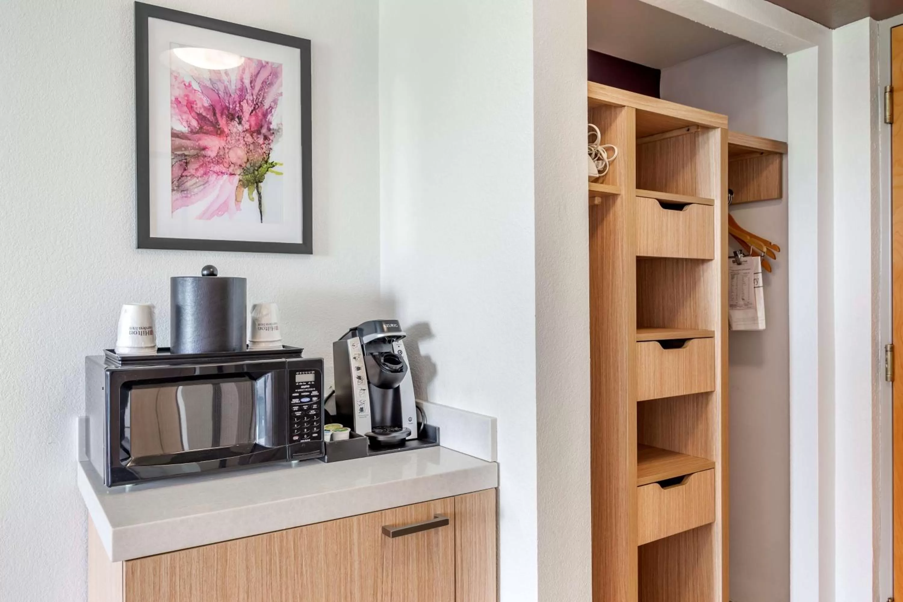 Photo of the whole room in Hilton Garden Inn Atlanta Northeast/Gwinnett Sugarloaf