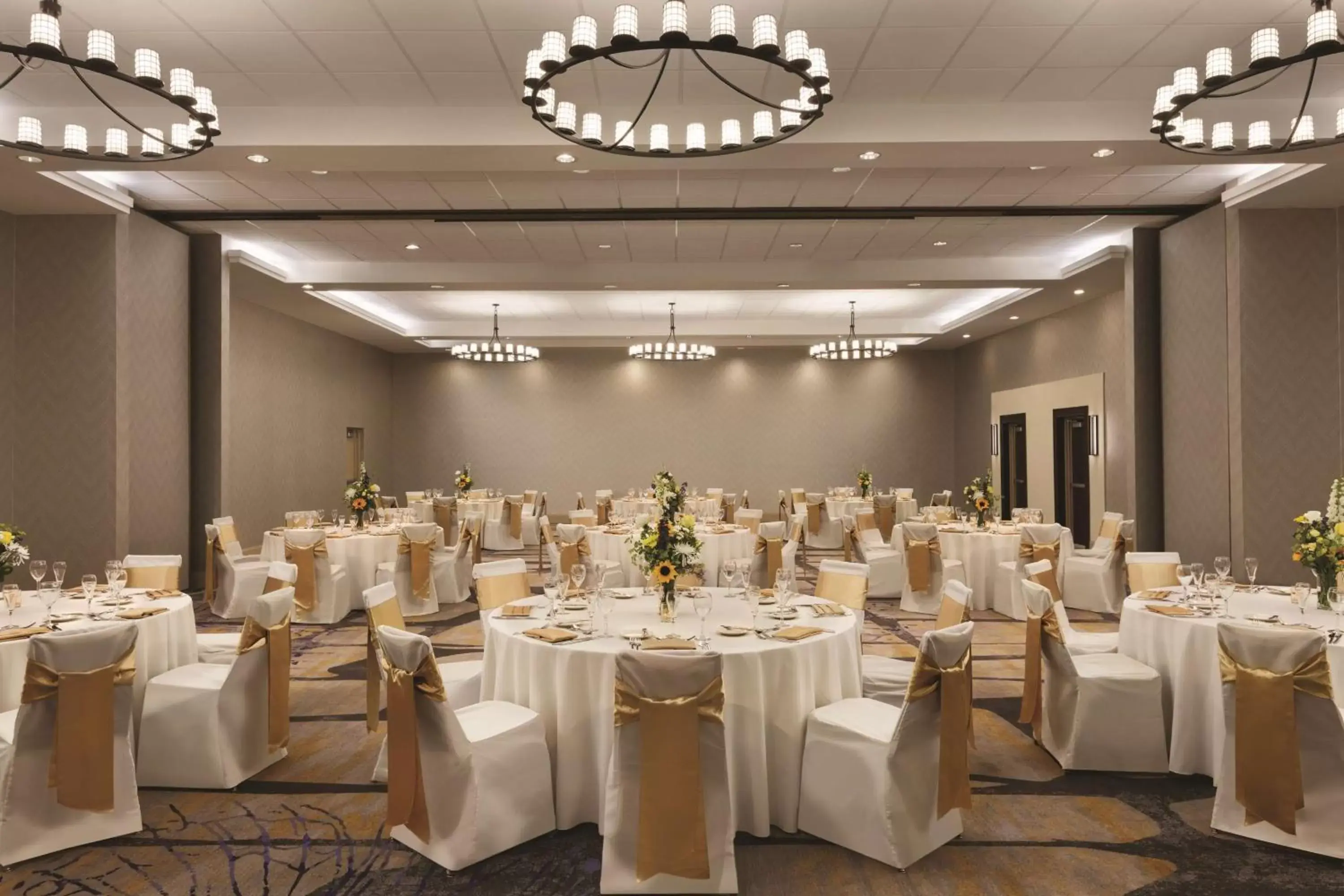 Dining area, Banquet Facilities in Hilton Scottsdale Resort & Villas