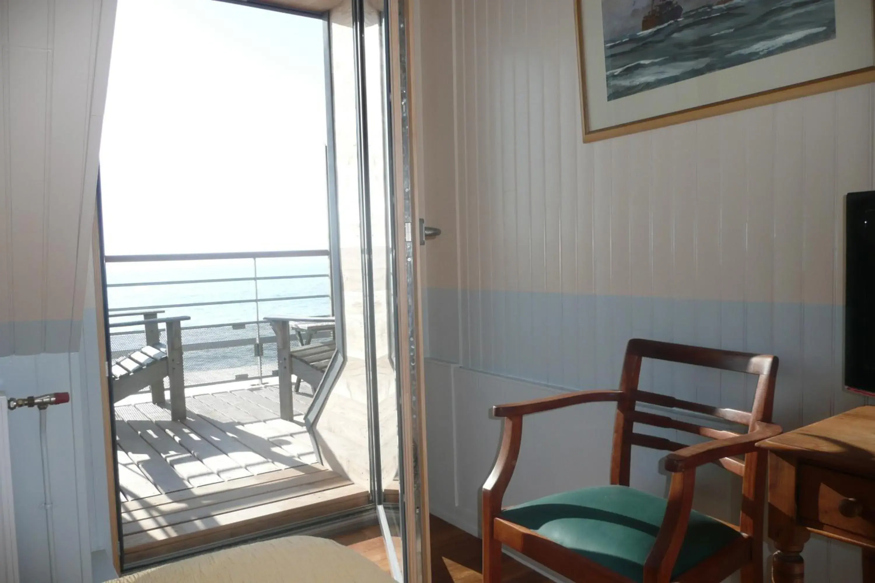 View (from property/room), Balcony/Terrace in Hôtel Kermor
