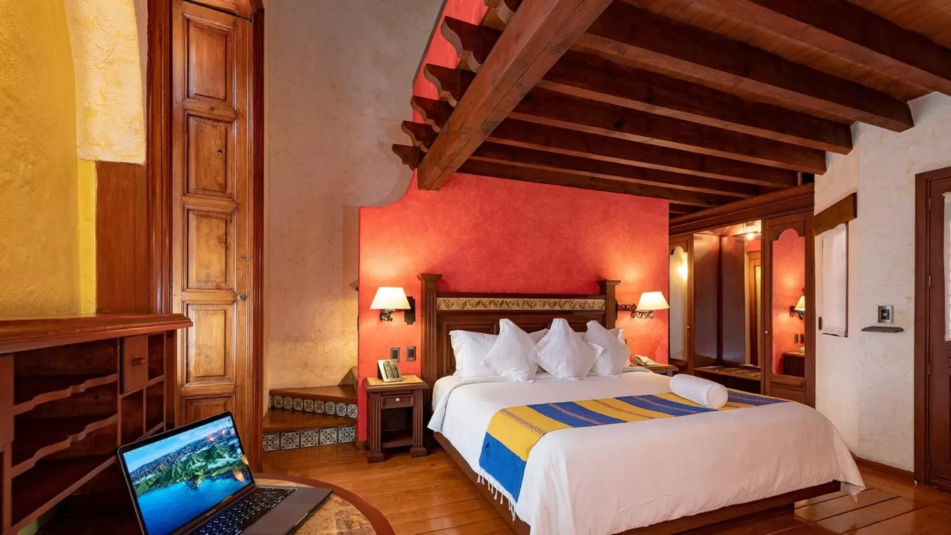 Bedroom, Bed in Hotel Boutique Casona de la China Poblana - Adults Only