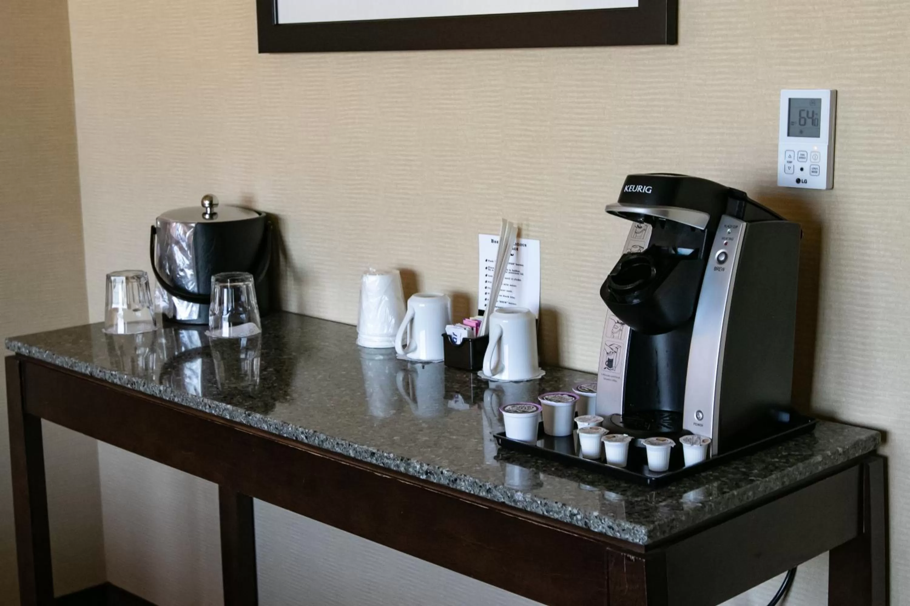 Coffee/tea facilities in Swinomish Casino & Lodge