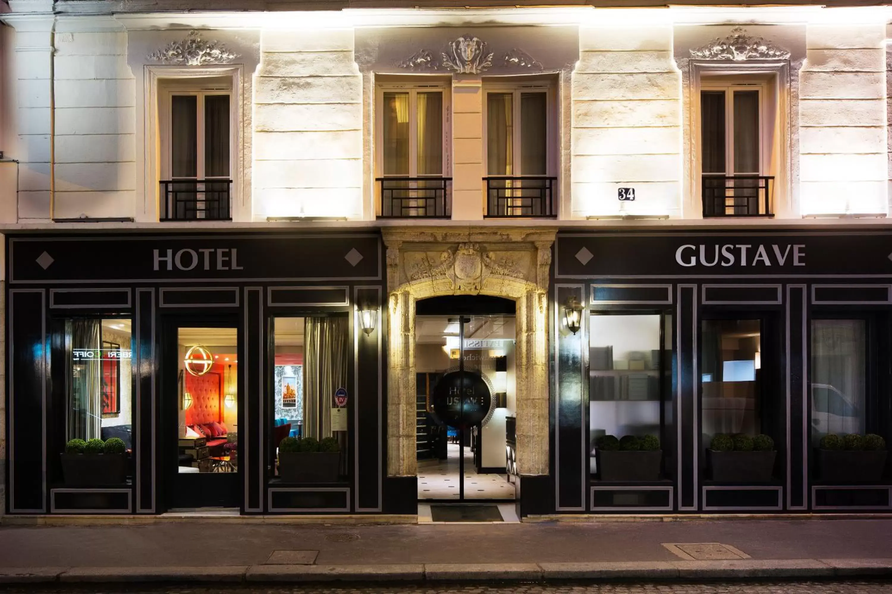 Facade/entrance in Hôtel Gustave
