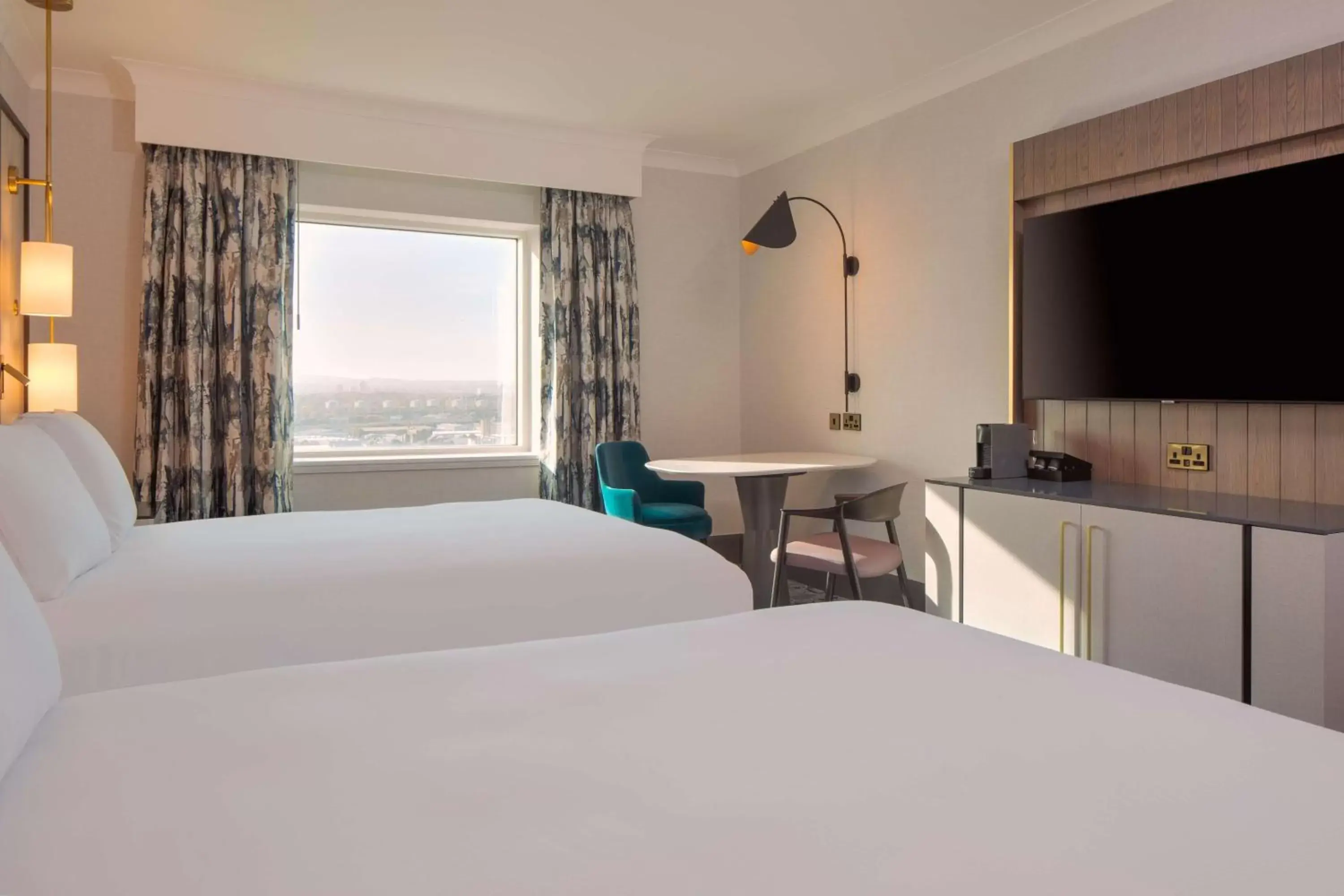 Bedroom, Bed in Hilton Glasgow