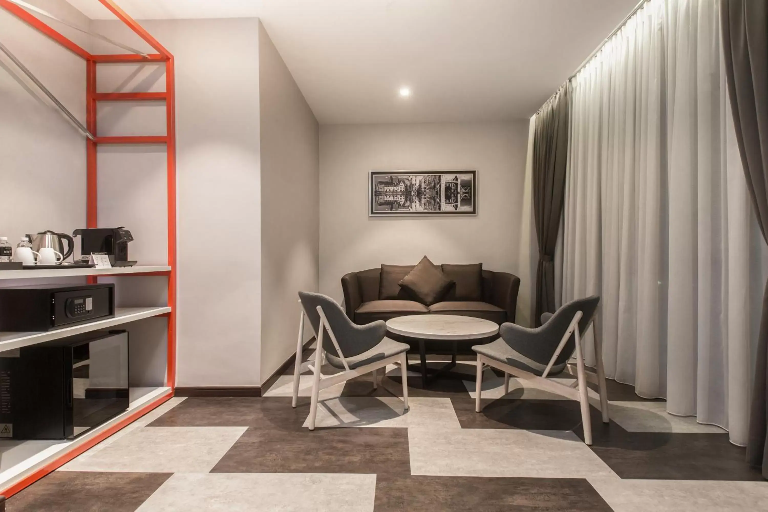 Living room, Seating Area in Iconic Hotel