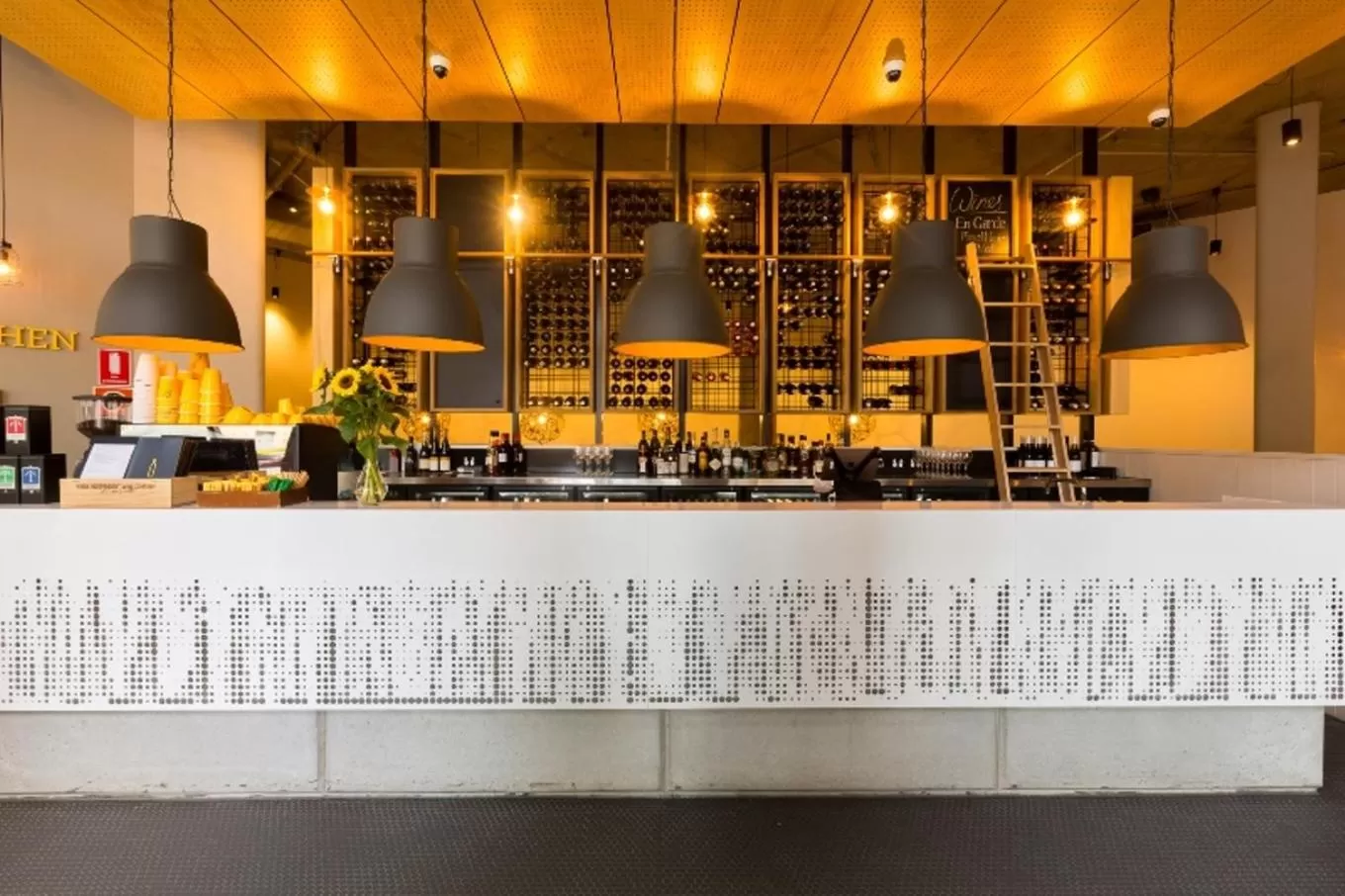 Restaurant/places to eat in Song Hotel Sydney