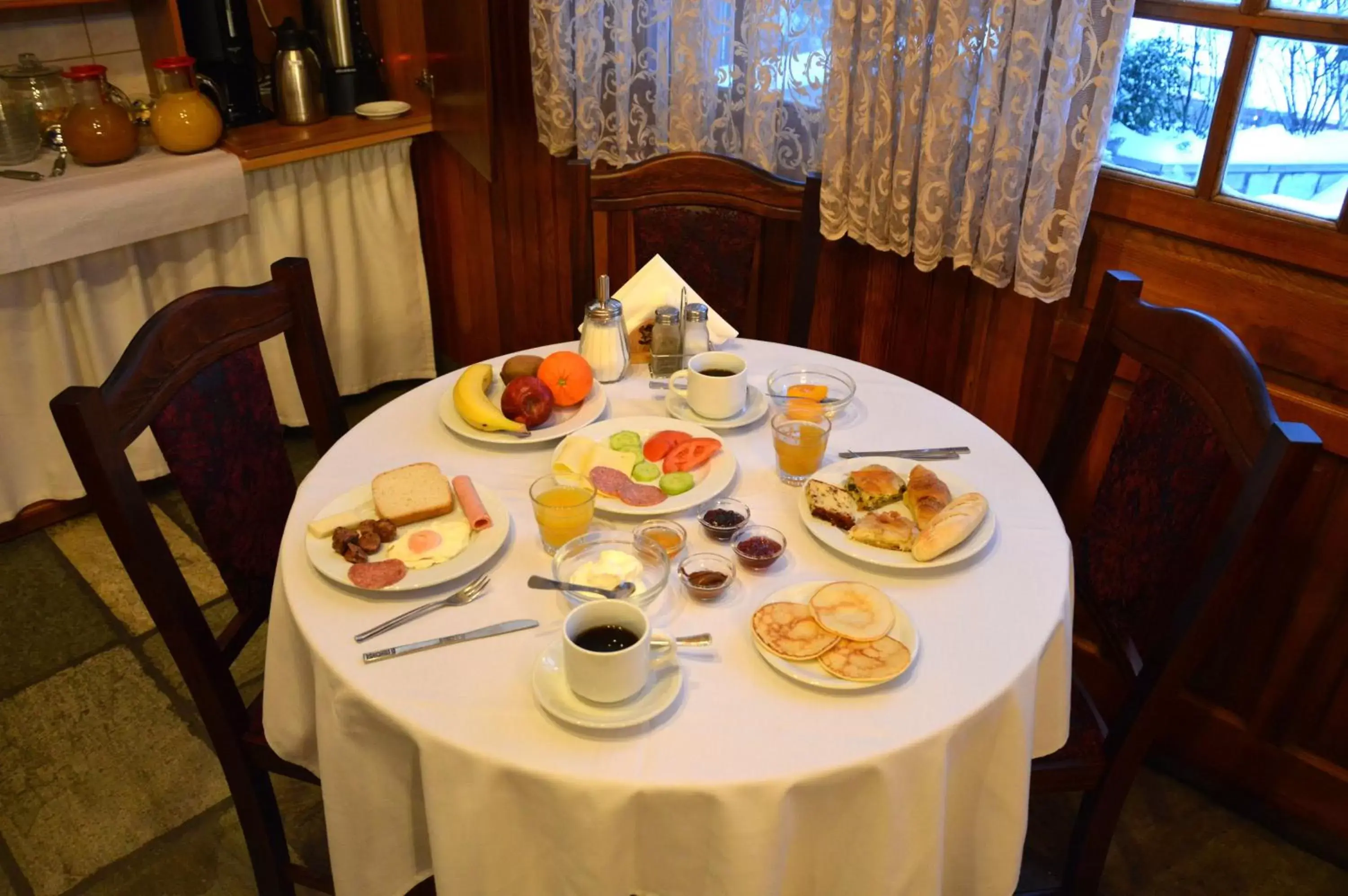 Breakfast, Restaurant/Places to Eat in Hotel Adonis