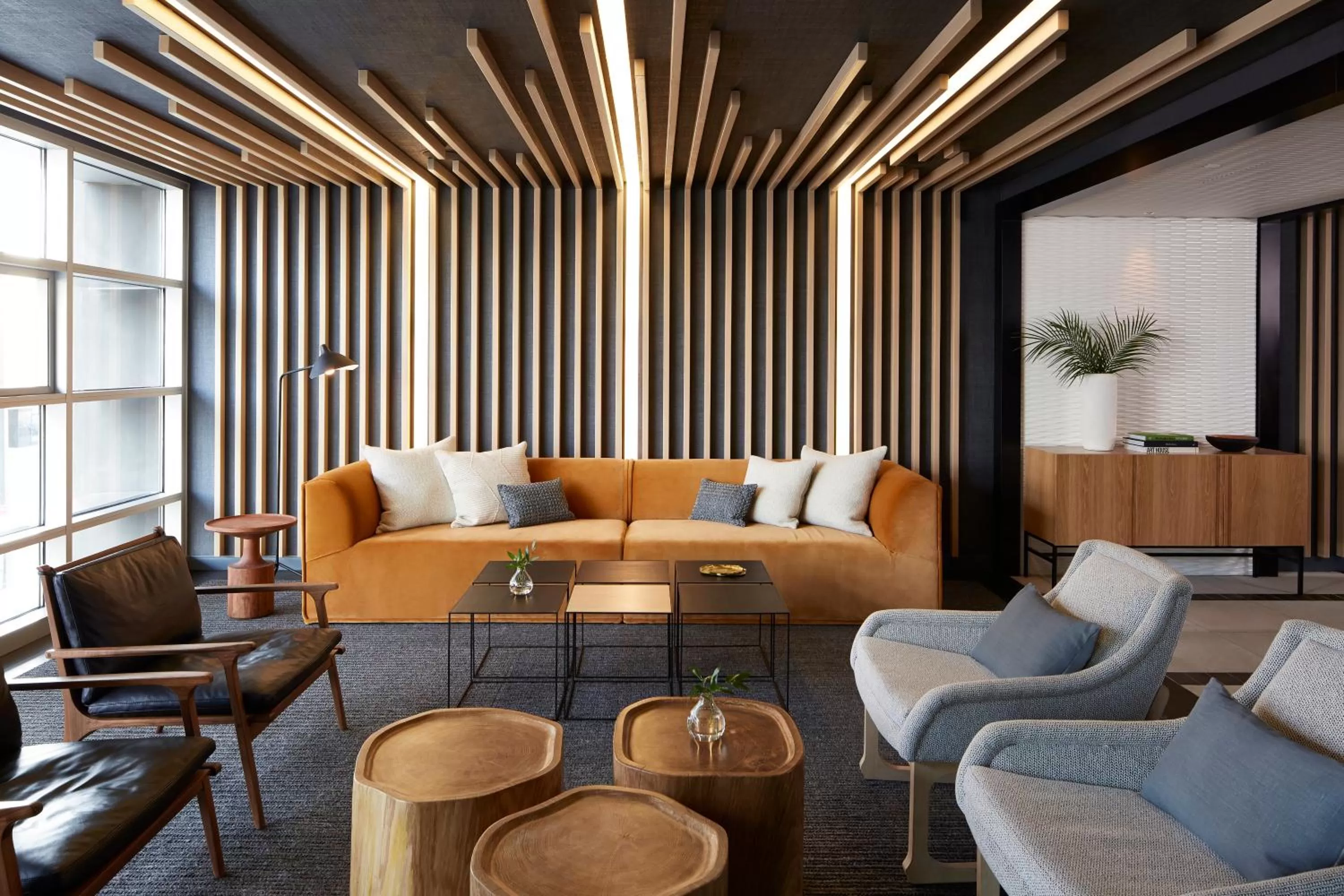 Property building in Kimpton Hotel Wilshire by IHG