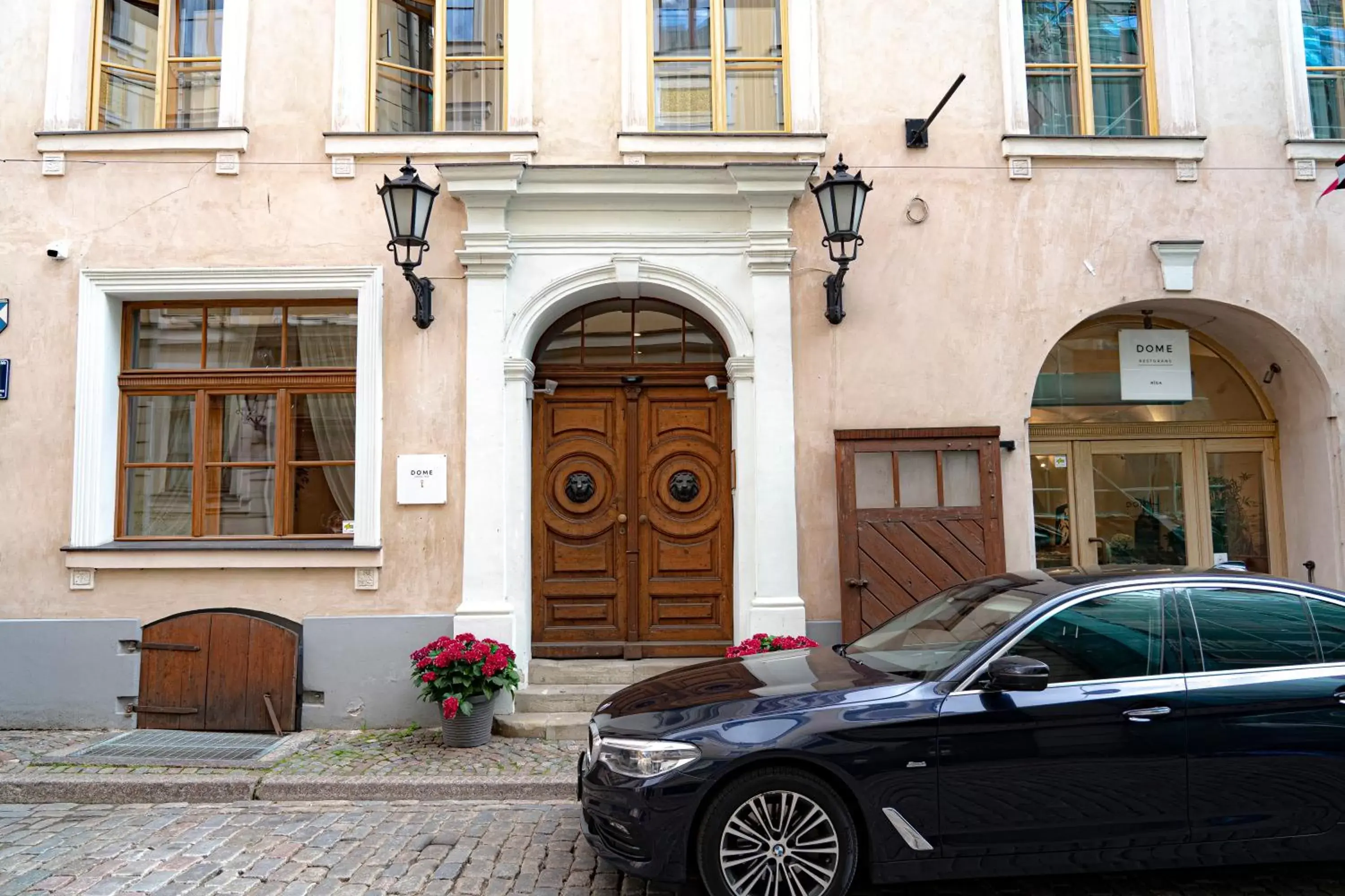 Facade/entrance, Property Building in Dome Hotel