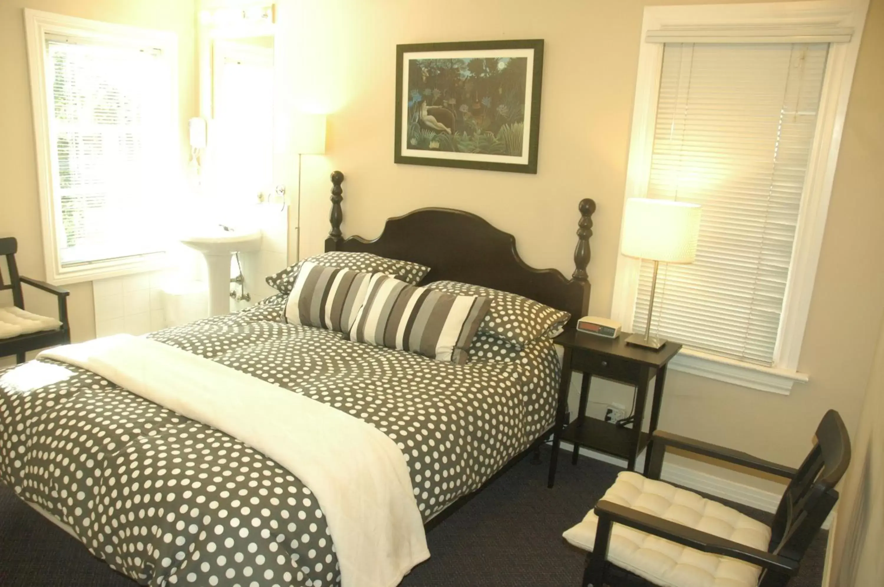 Bed in Cambie Lodge