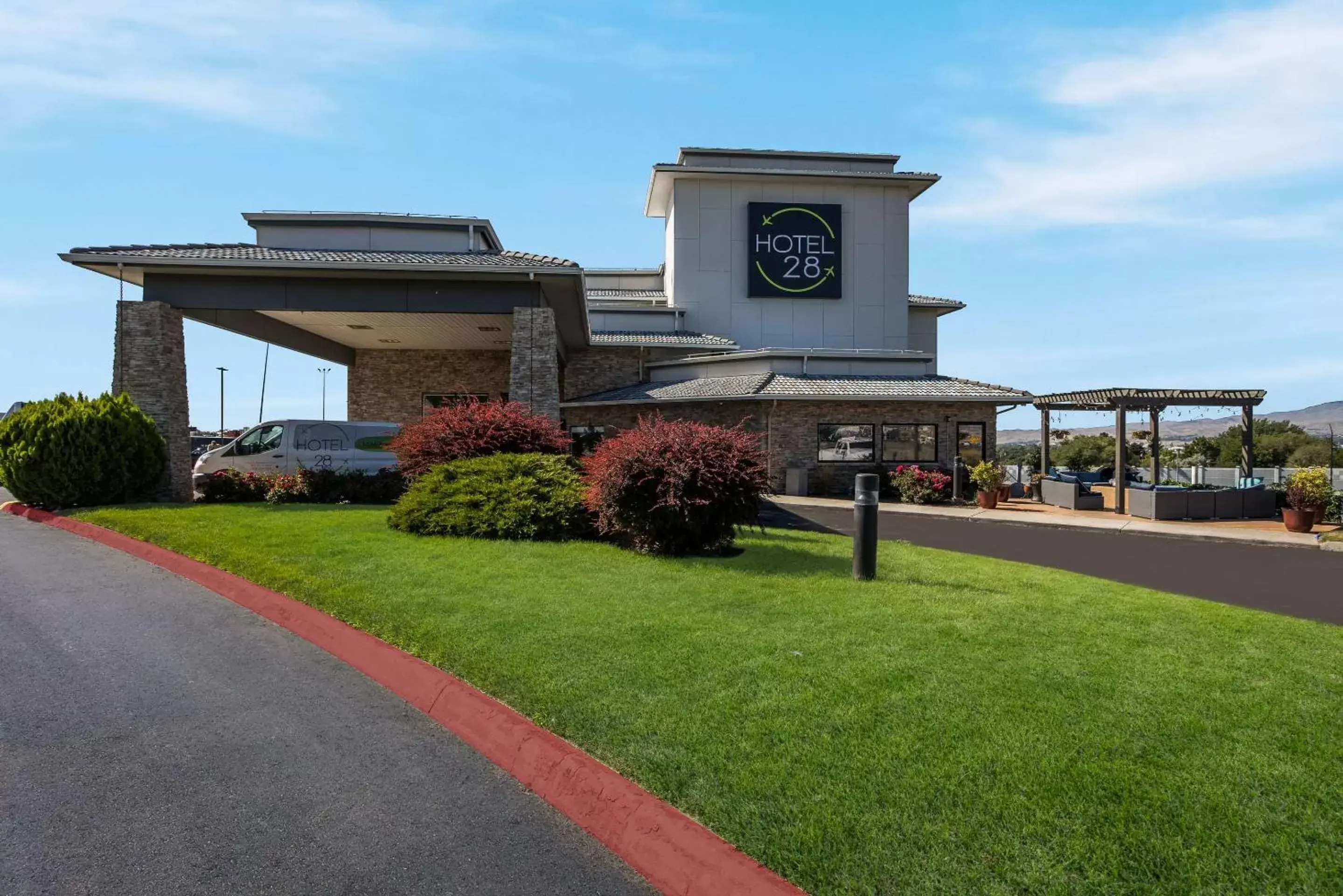 Property Building in Hotel 28 Boise Airport, Ascend Hotel Collection