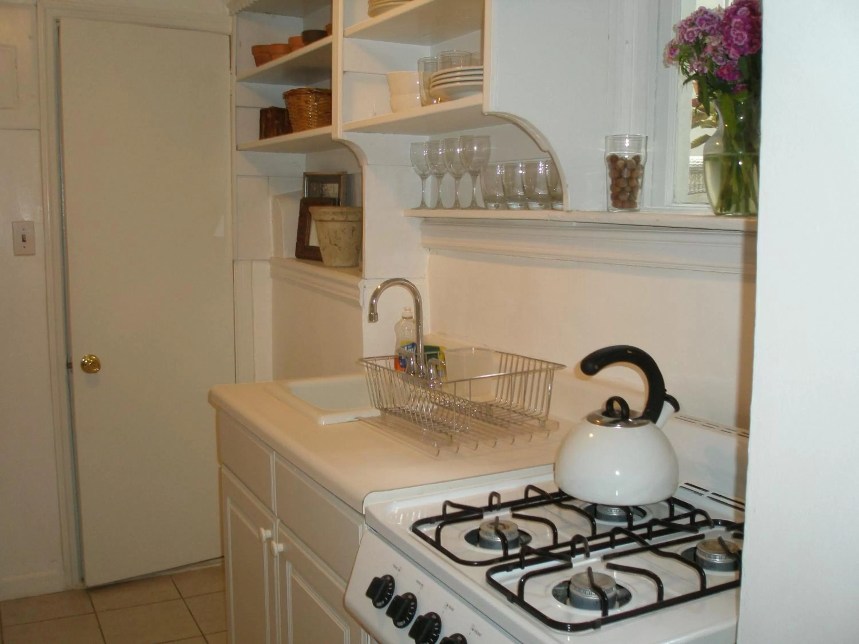 Kitchen or kitchenette in Incentra Village Hotel