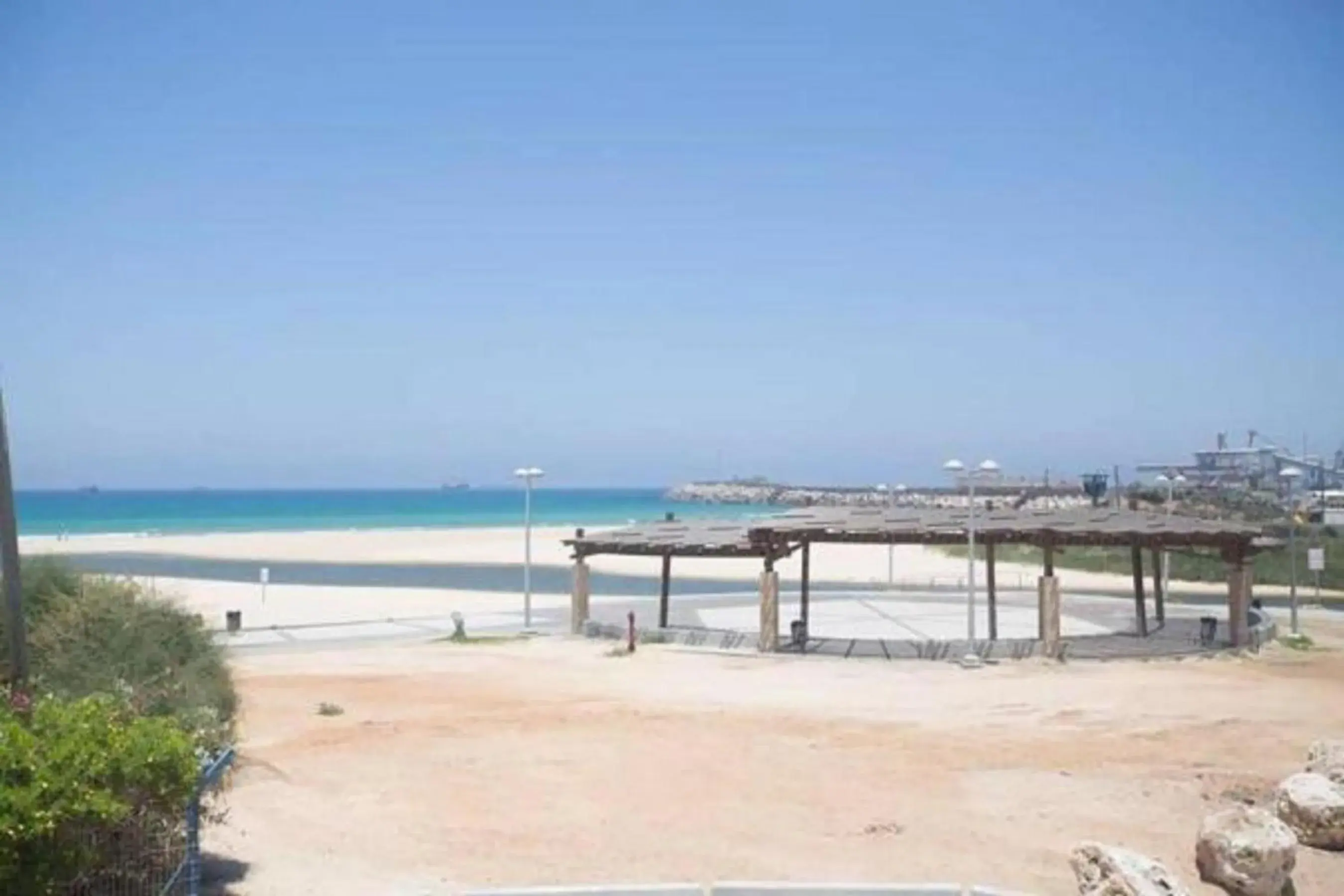 Beach in Spat Hotel Ashdod