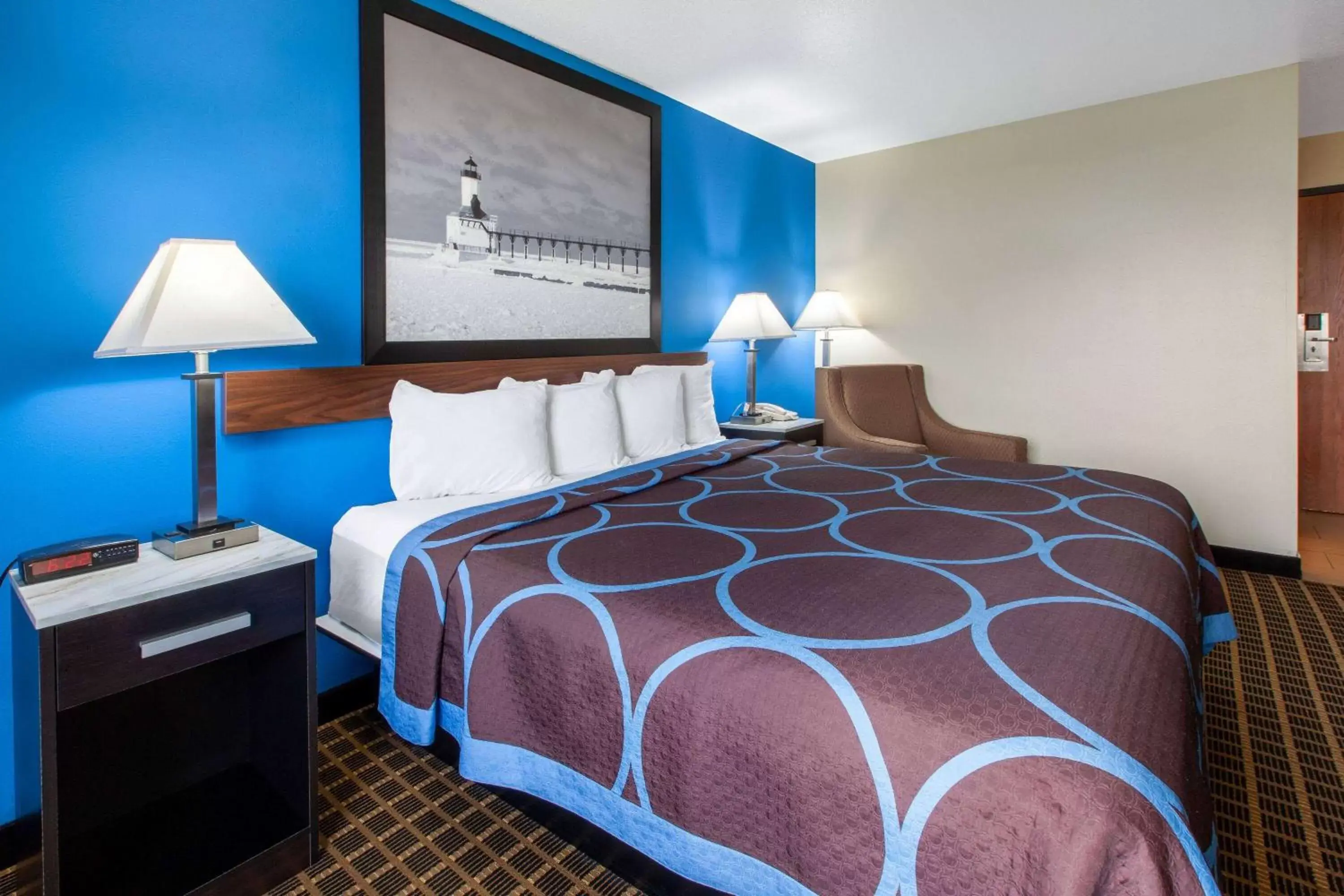 Photo of the whole room, Bed in Rodeway Inn Elkhart Photo of the whole room, Bed in Rodeway Inn Elkhart