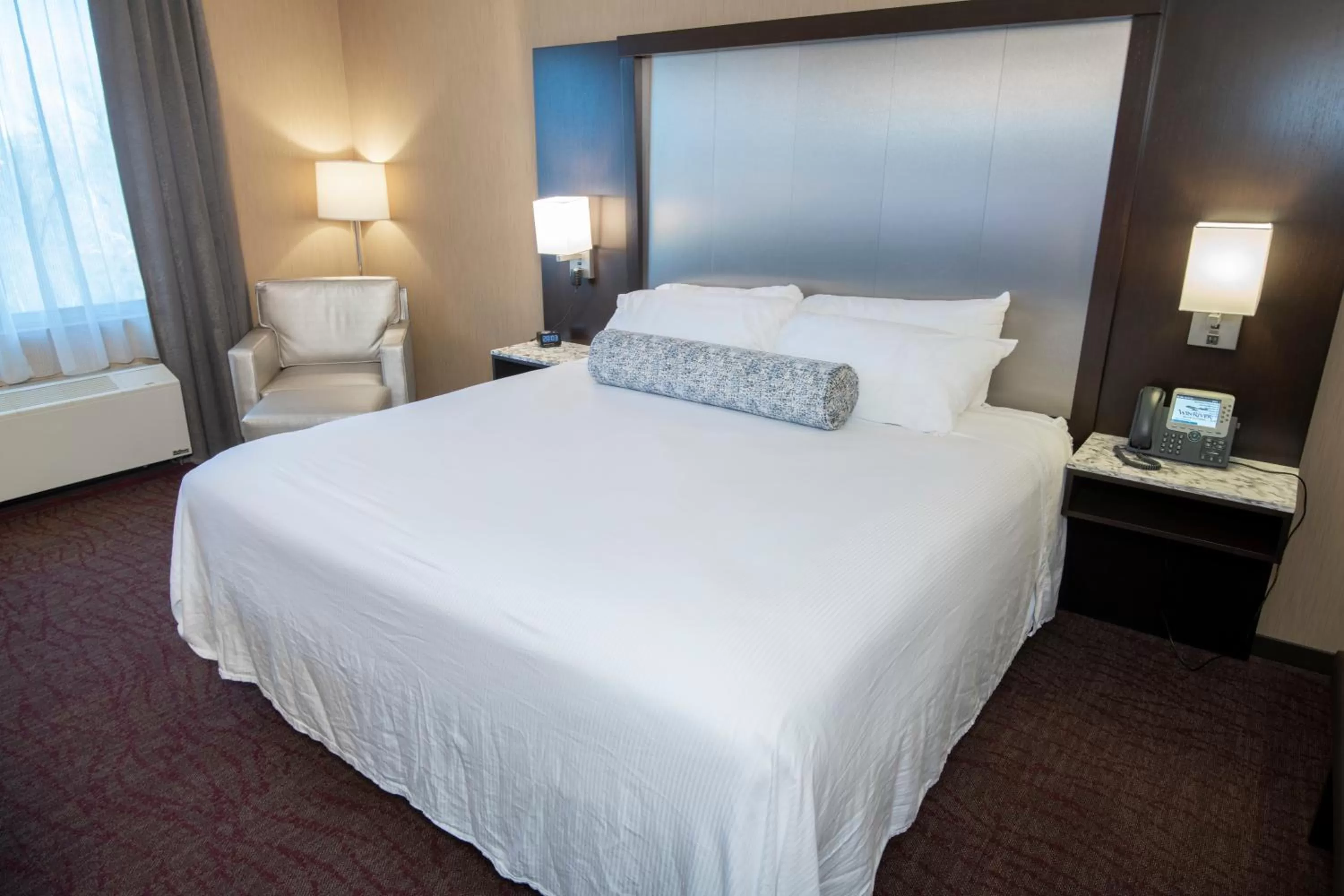 Bed in Win-River Resort and Casino