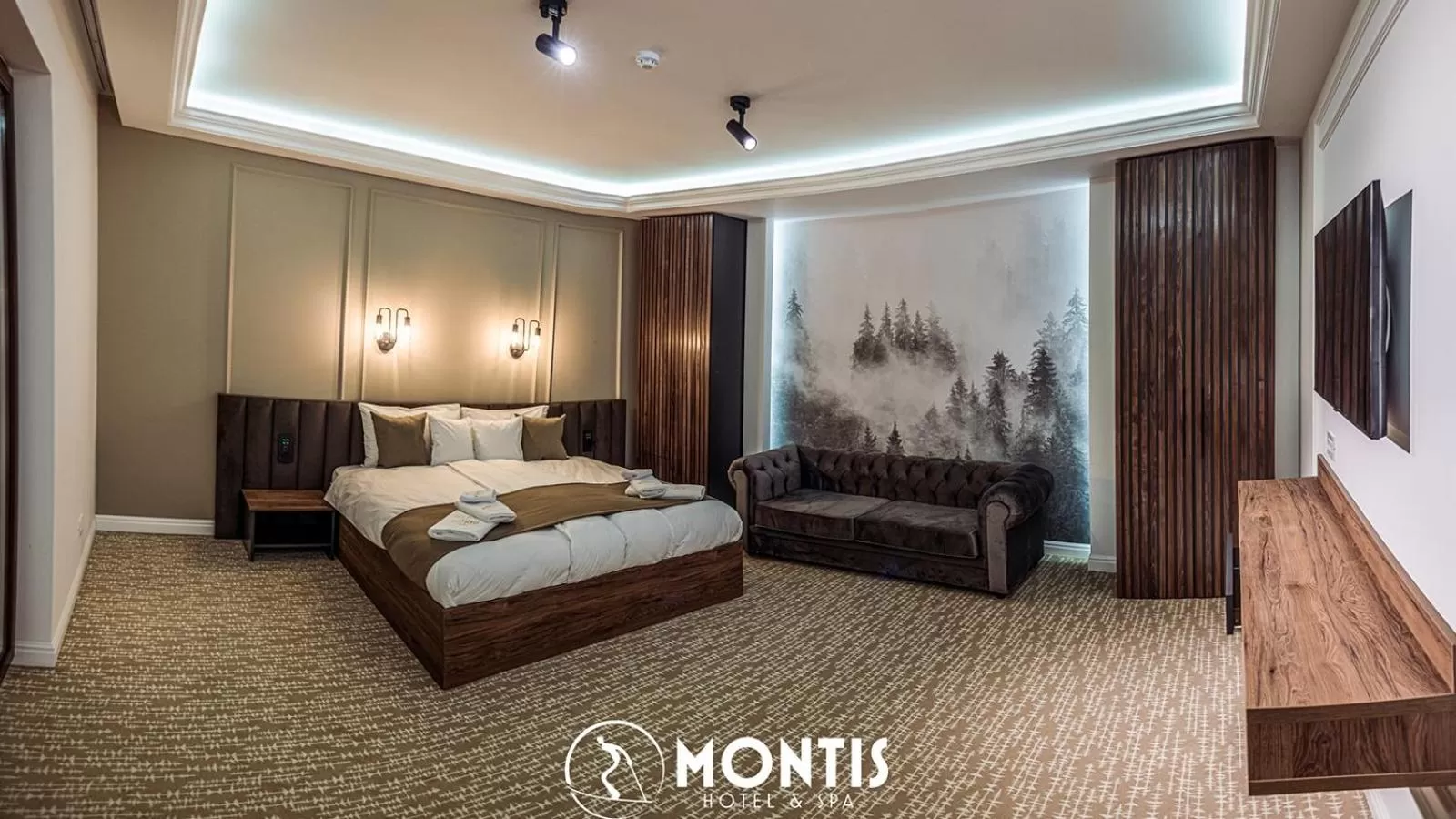 Photo of the whole room, Bed in Montis Hotel & Spa