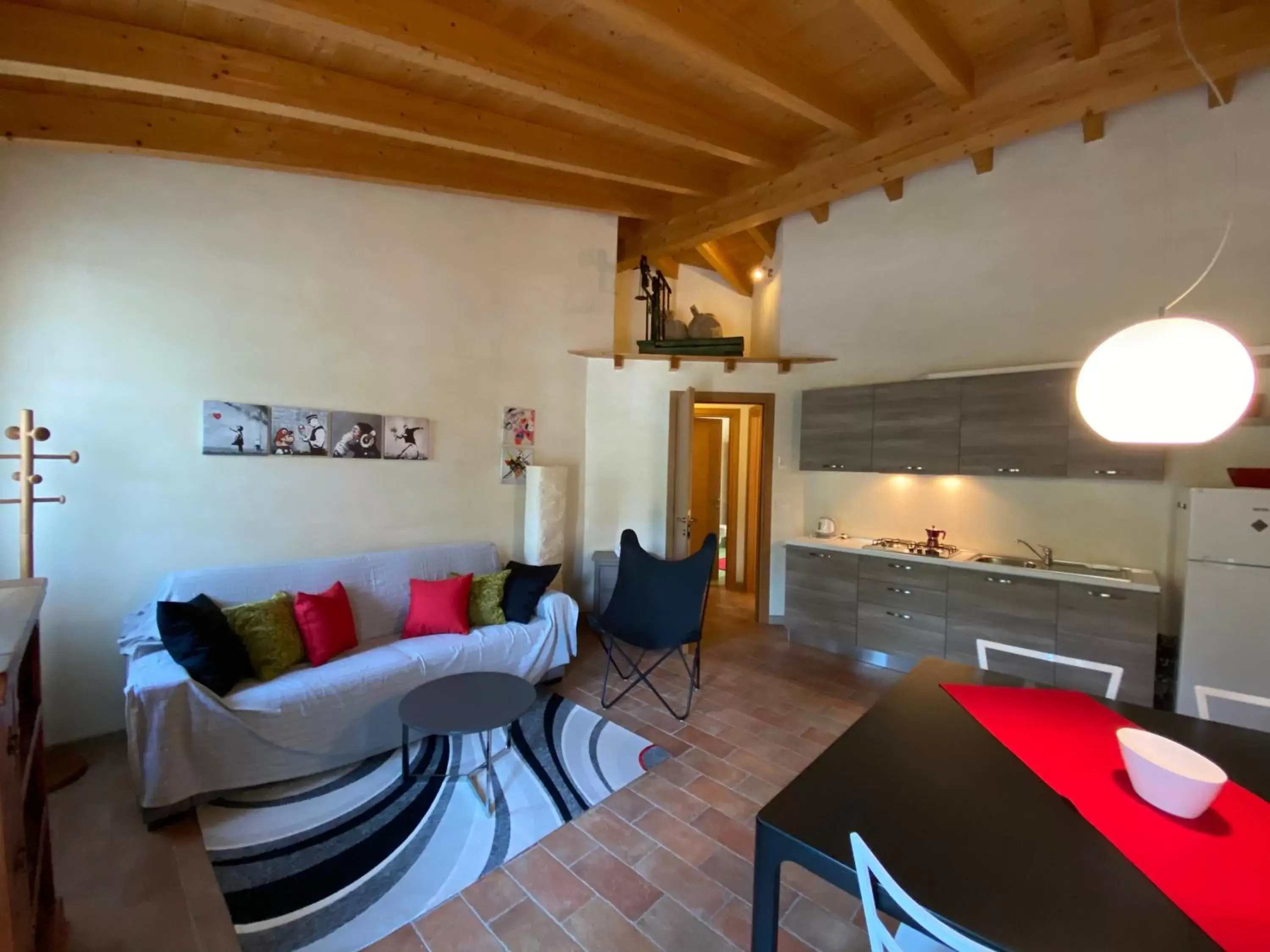 Kitchen or kitchenette, Seating Area in L'Isolo b&b e case vacanza