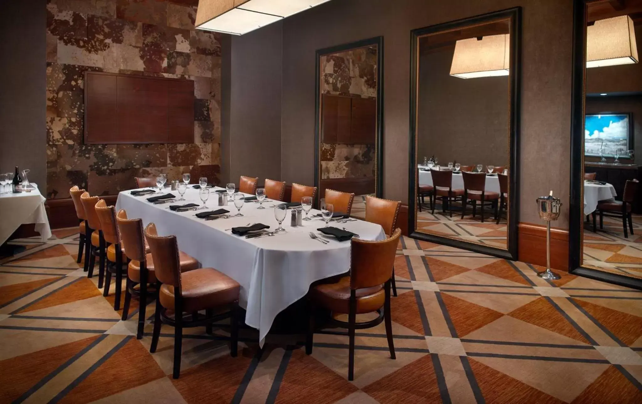 Restaurant/places to eat in Omni Dallas Hotel