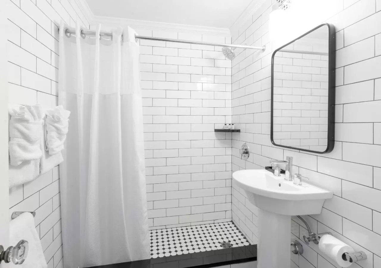 Bathroom in The Queensbury Hotel