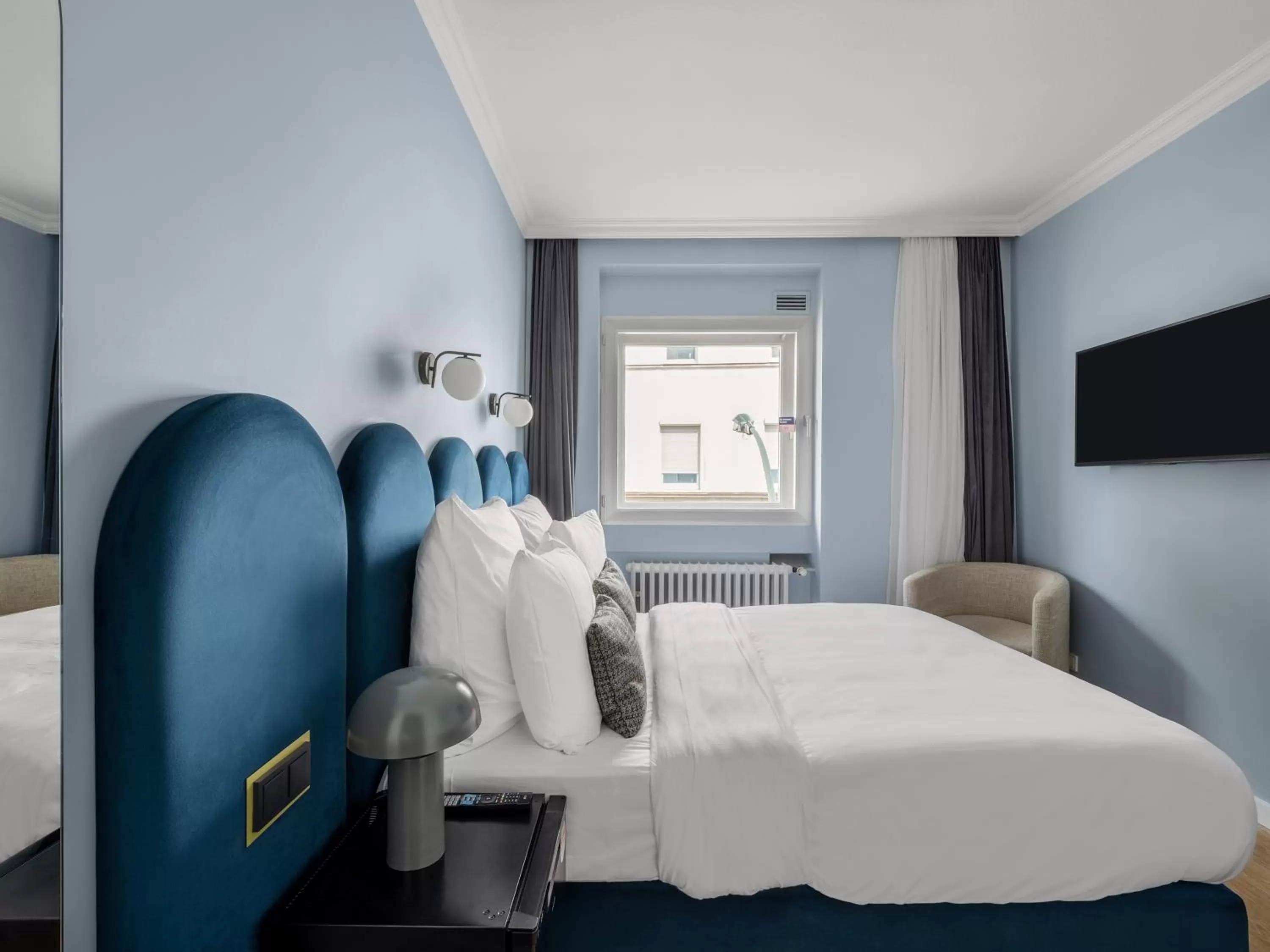 Photo of the whole room, Bed in Numa Düsseldorf Artol